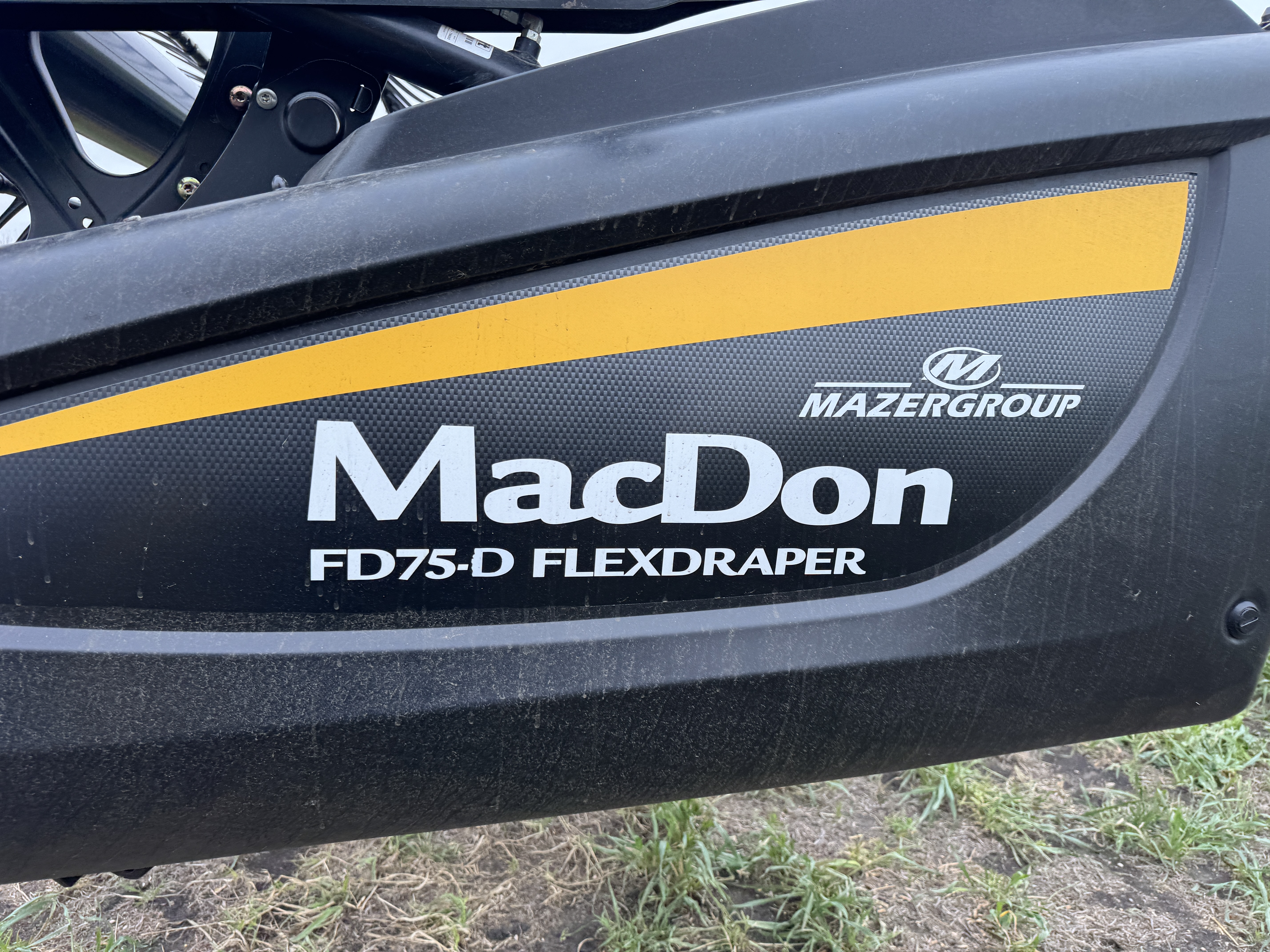 2016 MacDon FD75-40 Header Draper Flex