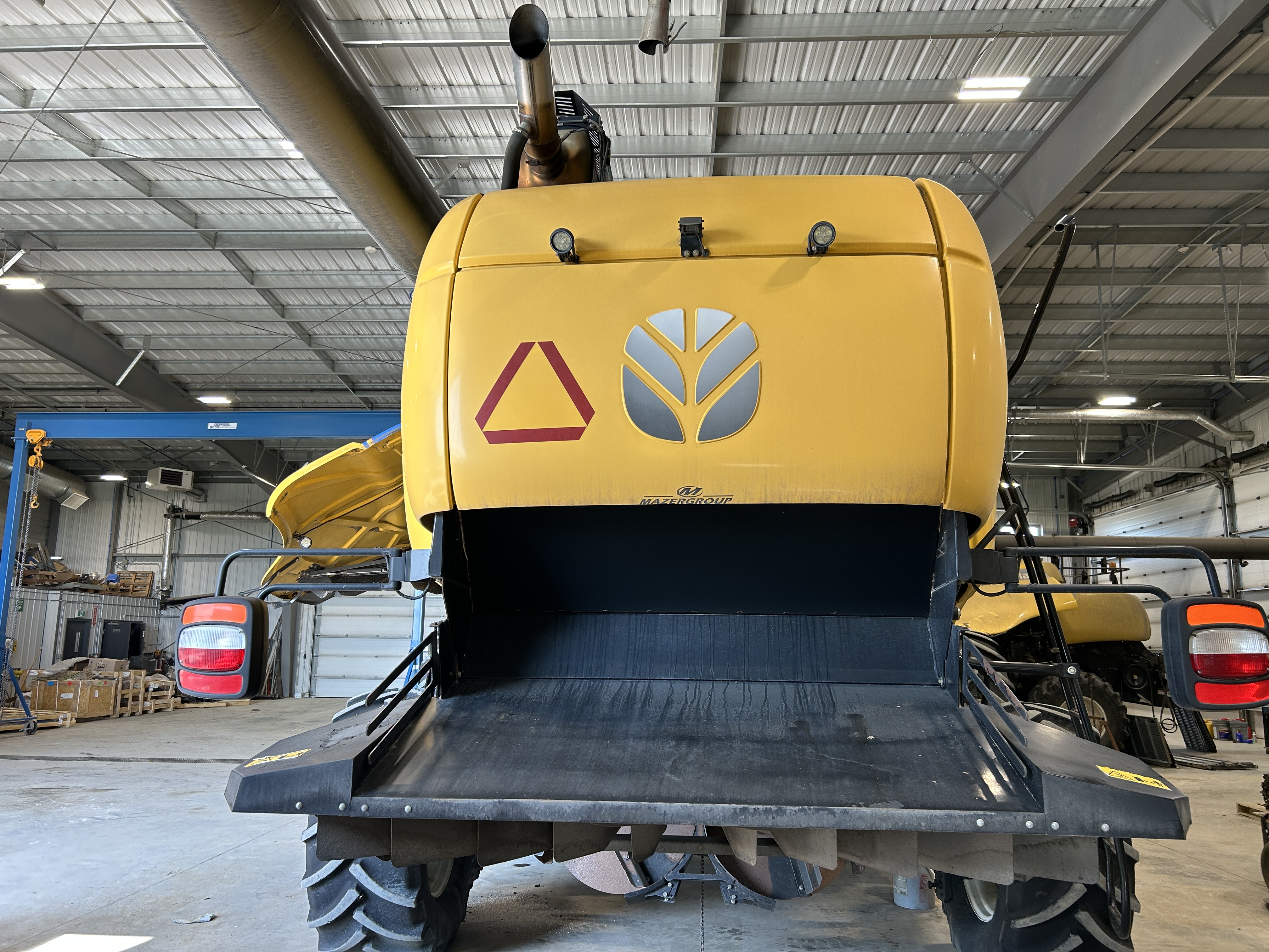 2016 New Holland CX8.80 Combine