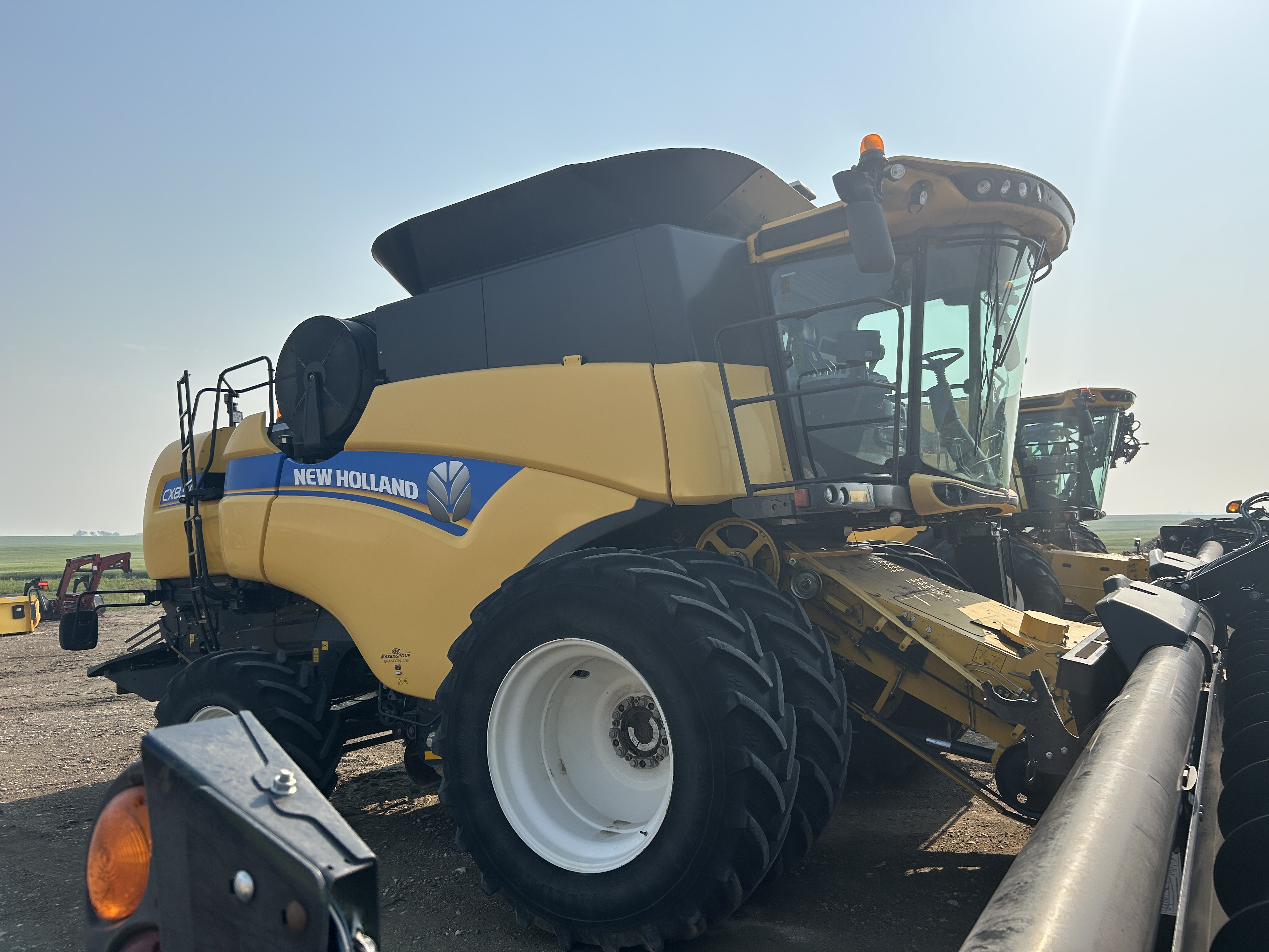 2017 New Holland CX8.90 Combine