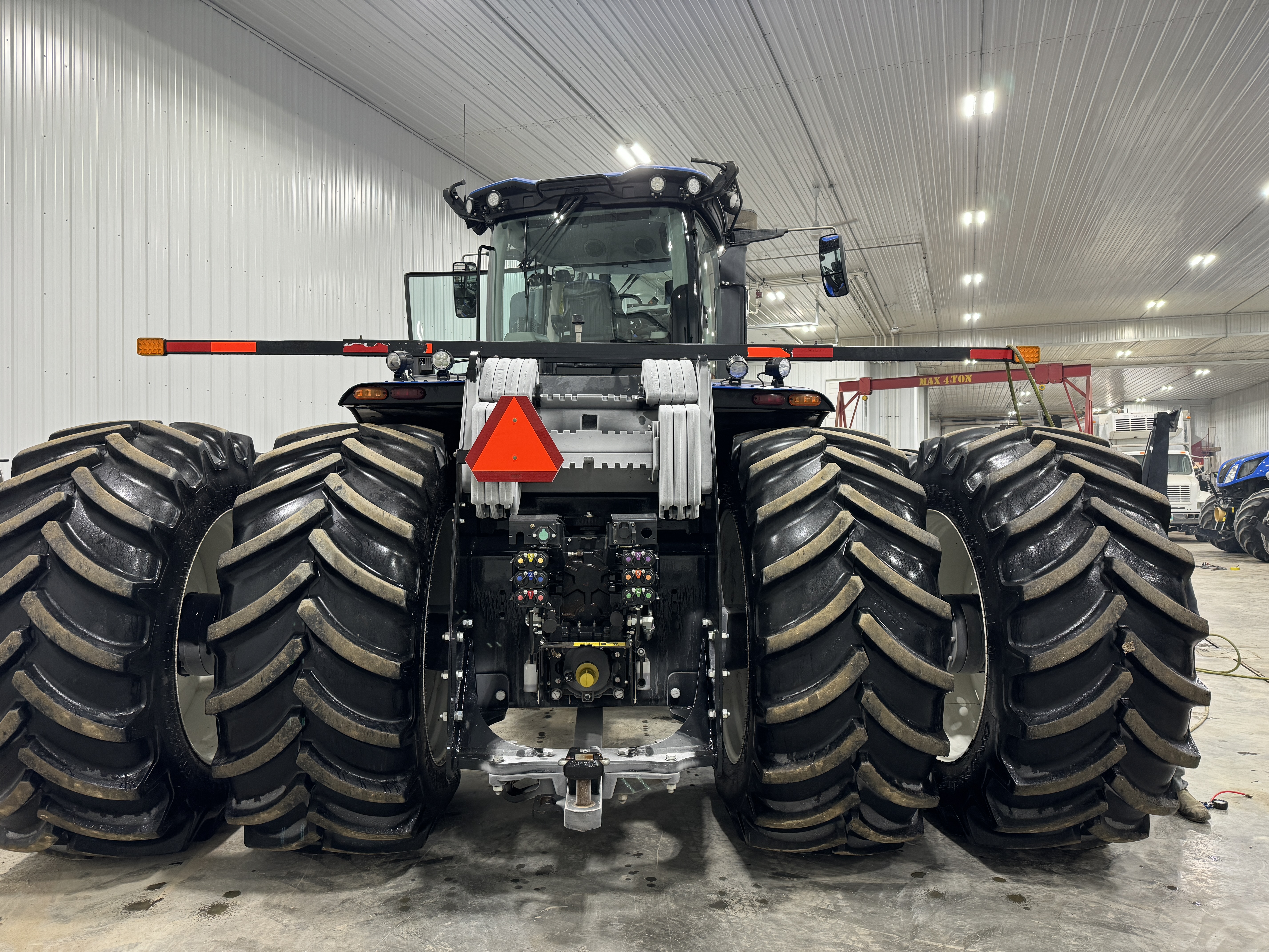 2024 New Holland T9.615 PLMI Tractor 4WD