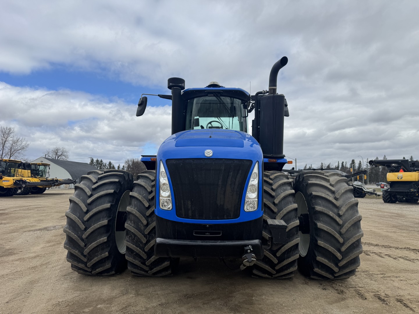 2024 New Holland T9.615 PLMI Tractor 4WD