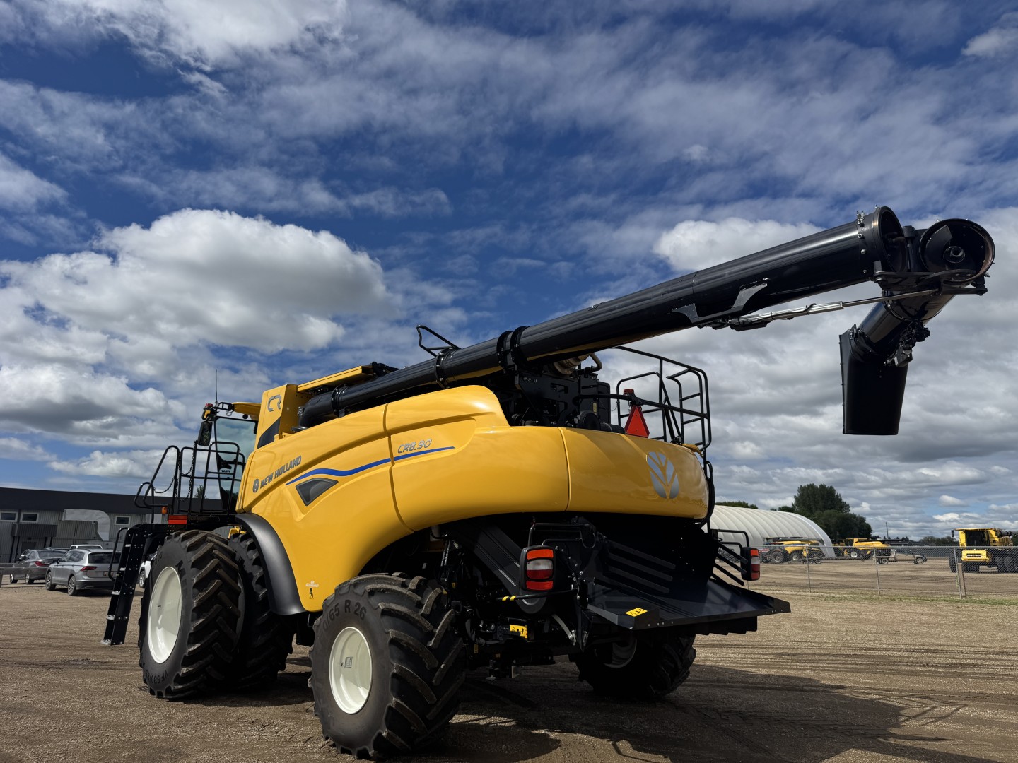 2025 New Holland CR8.90Z Combine