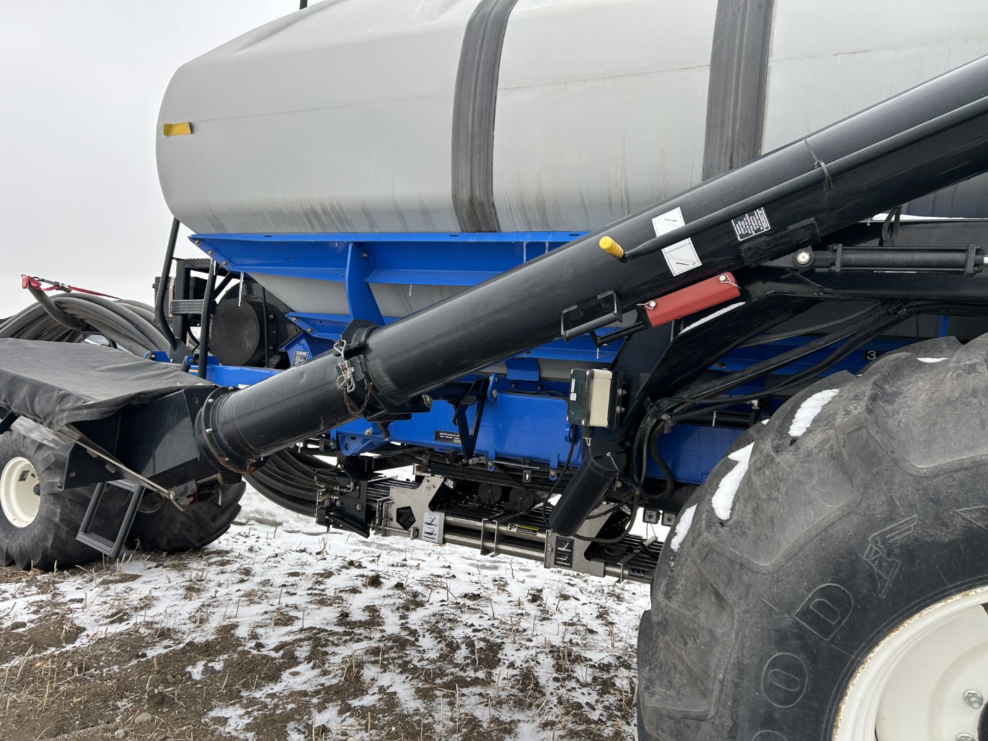 2014 New Holland P2050 Air Drill