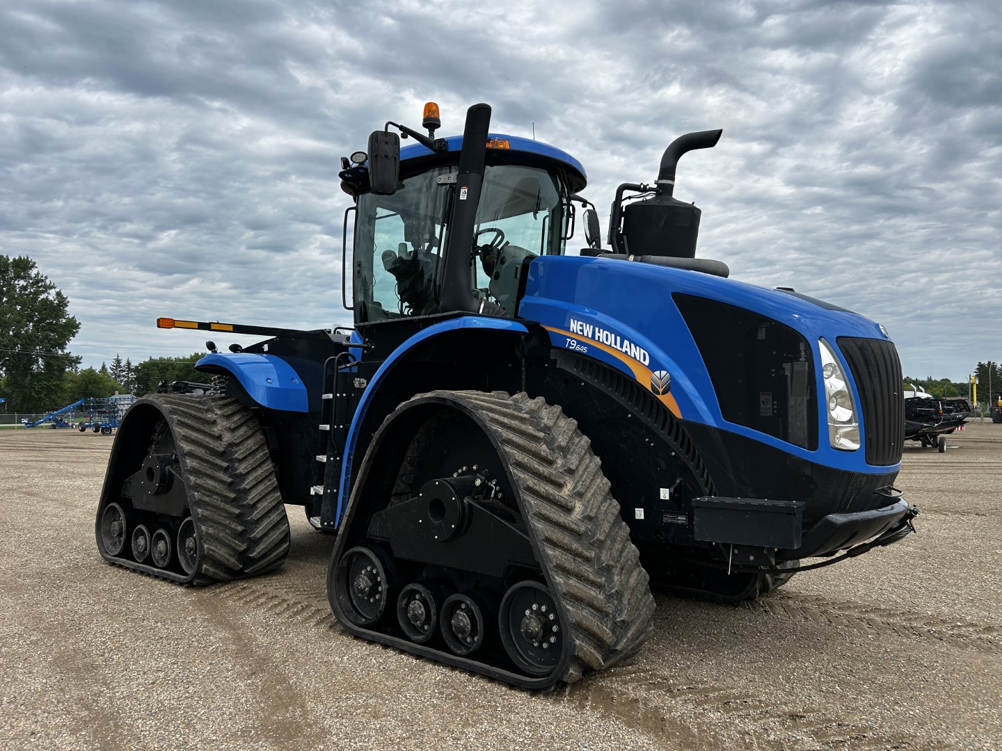 2018 New Holland T9.645 Tractor Rubber Track