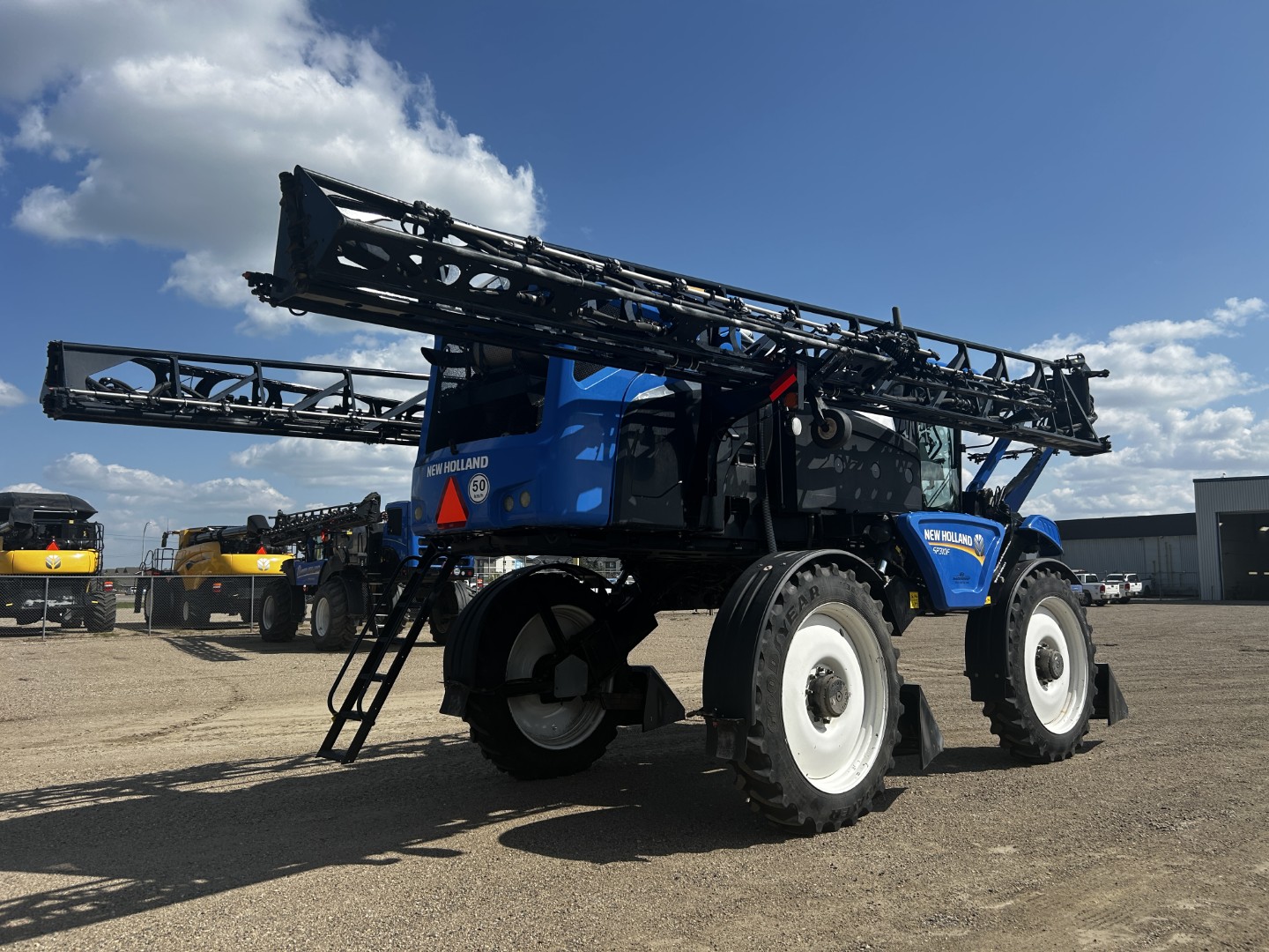 2018 New Holland SP.310F Sprayer/High Clearance