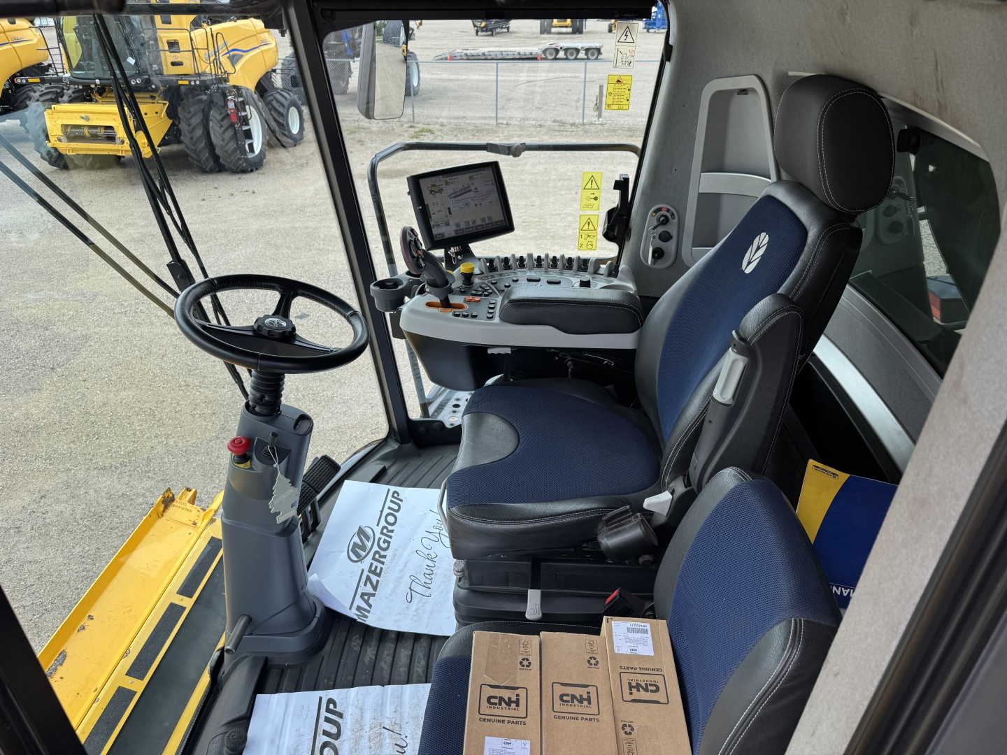 2019 New Holland CR8.90Z Combine