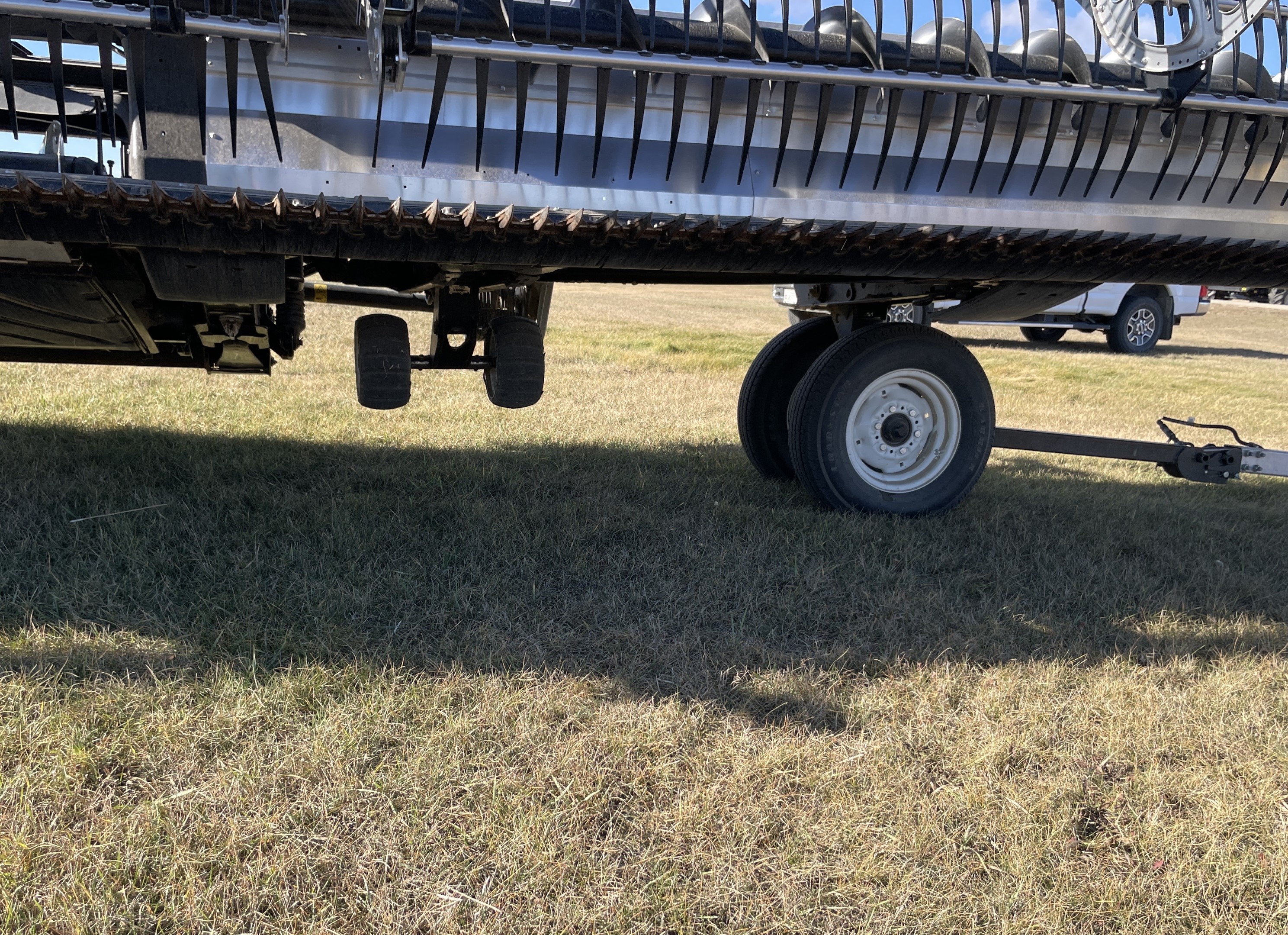 2023 MacDon FD240 Header Draper Flex