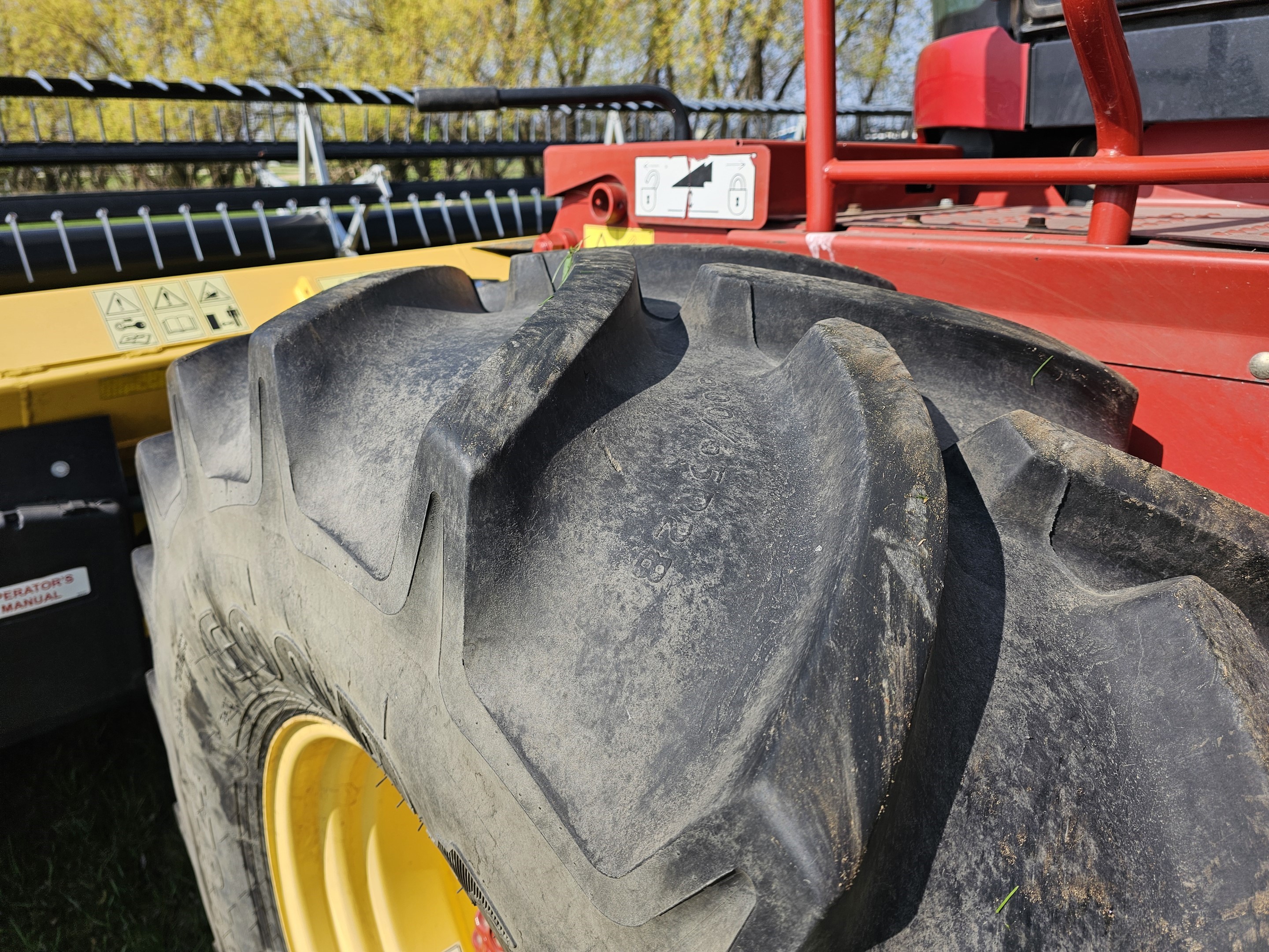 2014 New Holland 200 Windrower