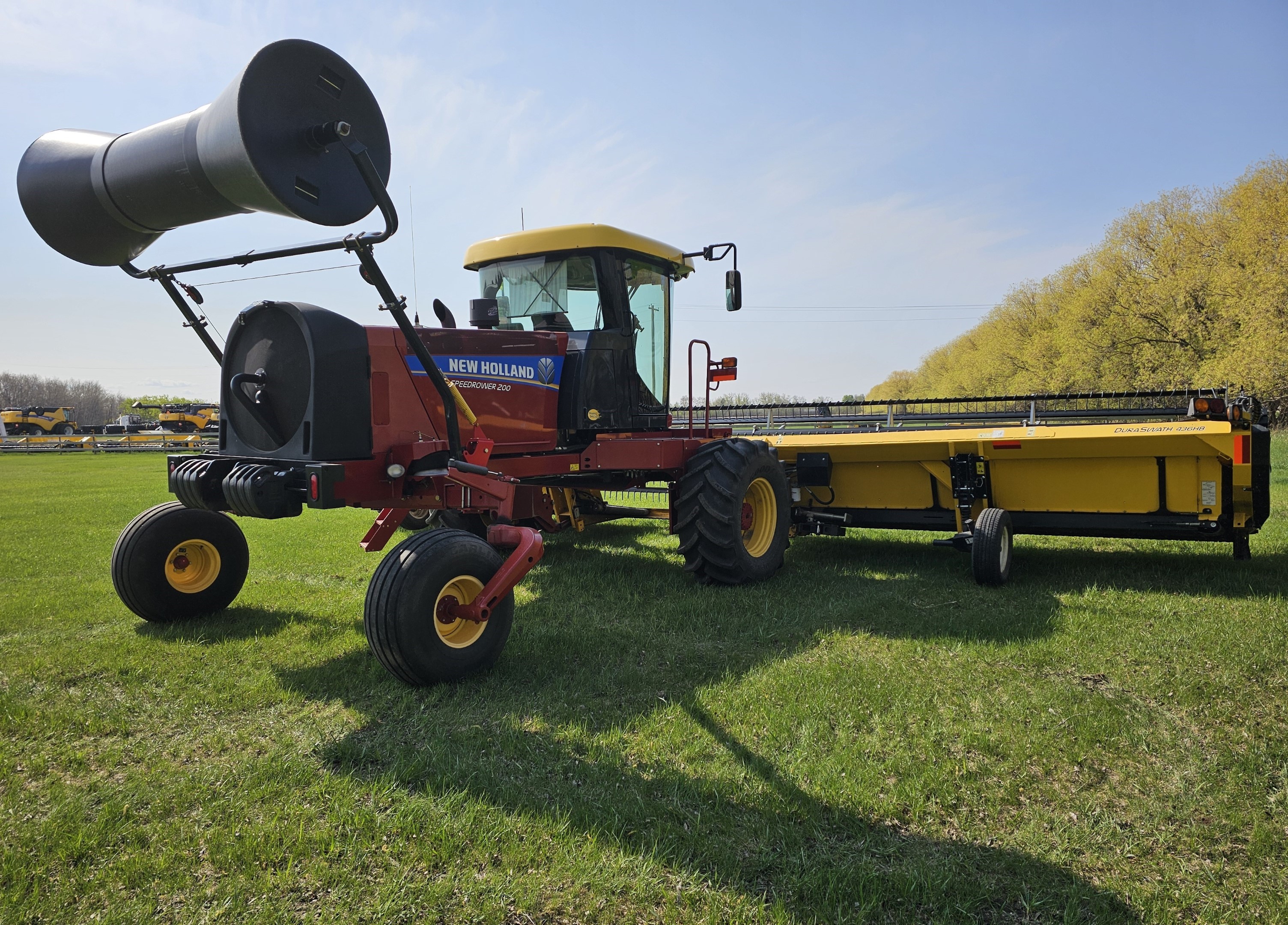 2014 New Holland 200 Windrower