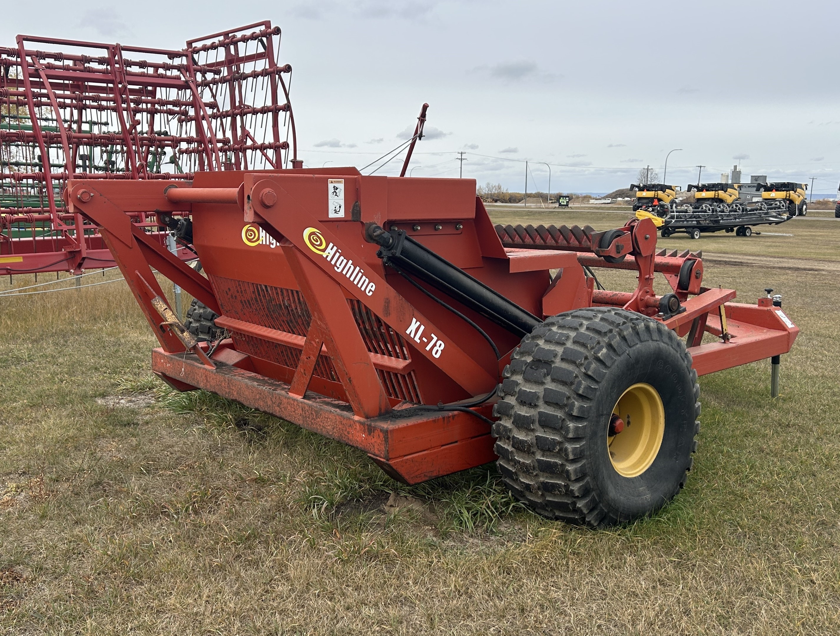 2008 Highline XL78-11 Rock Picker