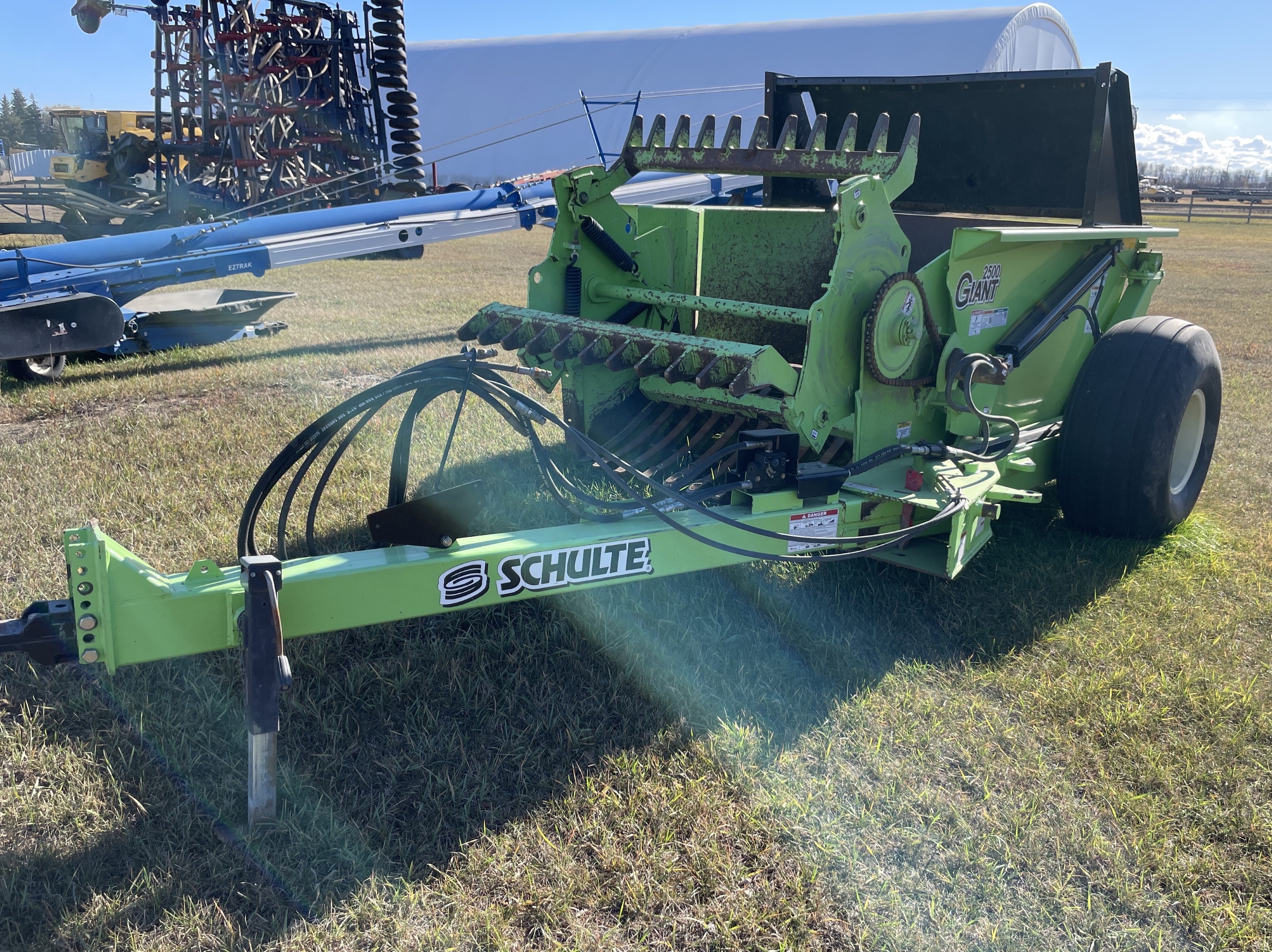 2014 Schulte GIANT 2500 Rock Picker