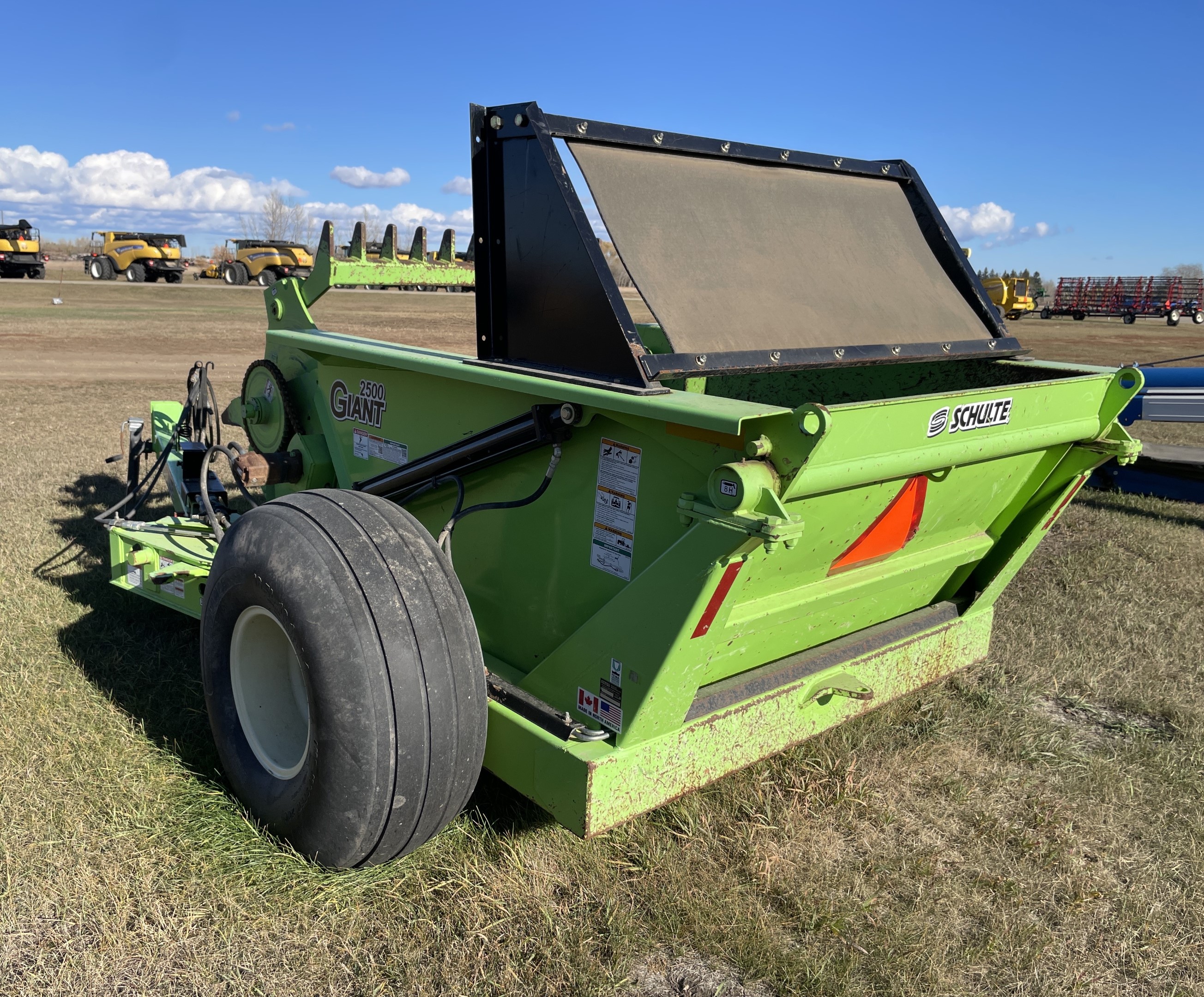 2014 Schulte GIANT 2500 Rock Picker