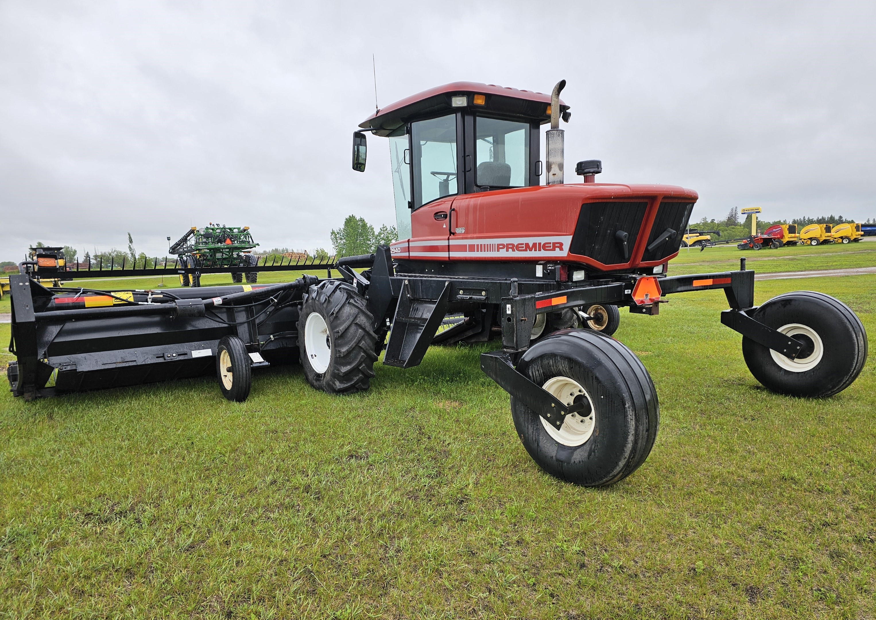 2002 MacDon 2940 Windrower