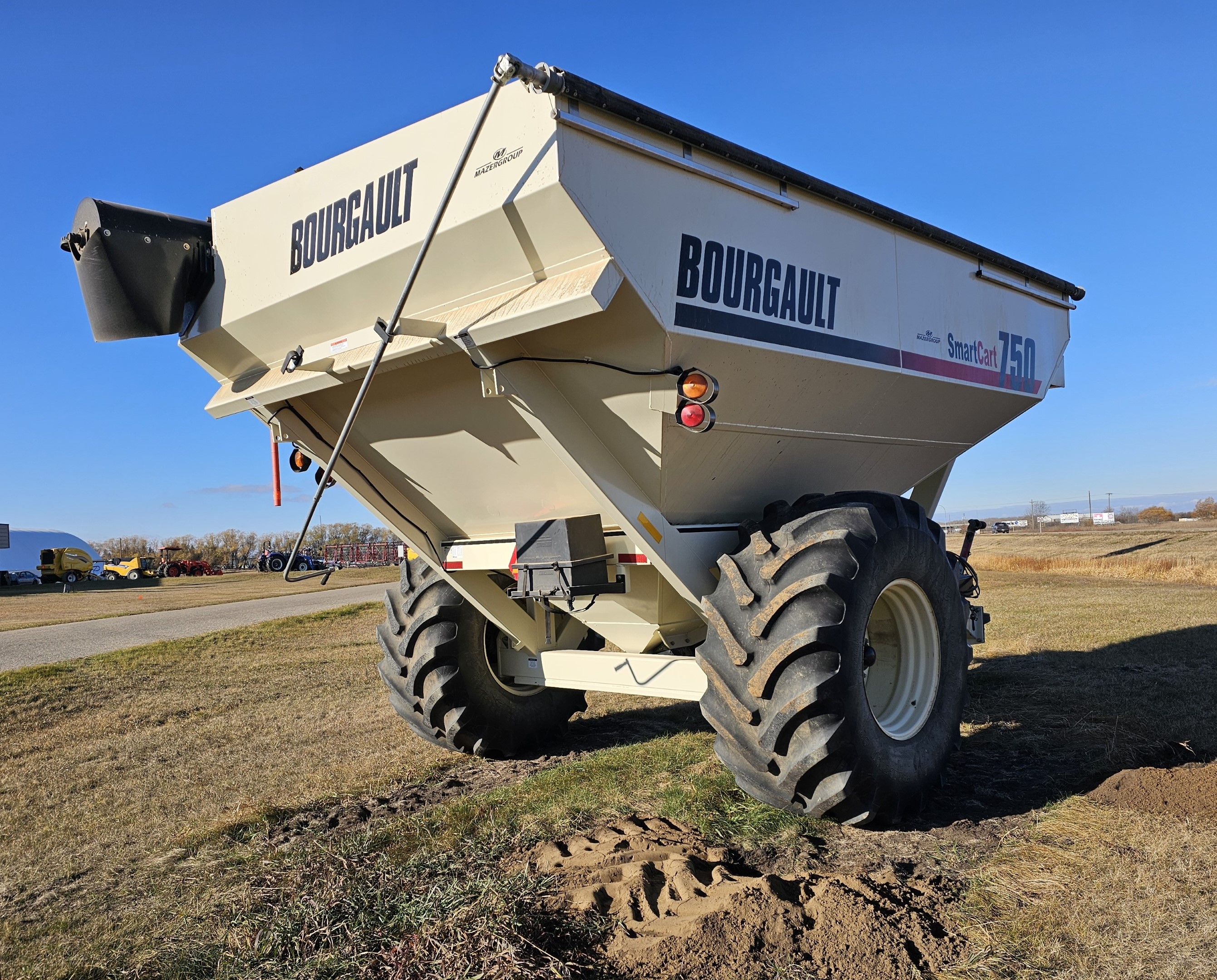 2005 Bourgault 750 Grain Cart