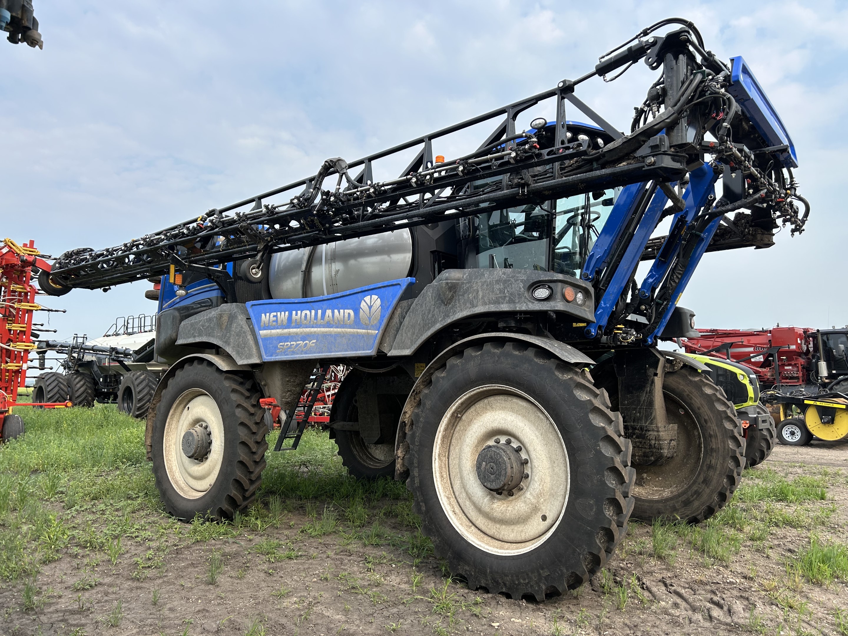 2024 New Holland SP.370F Sprayer/High Clearance