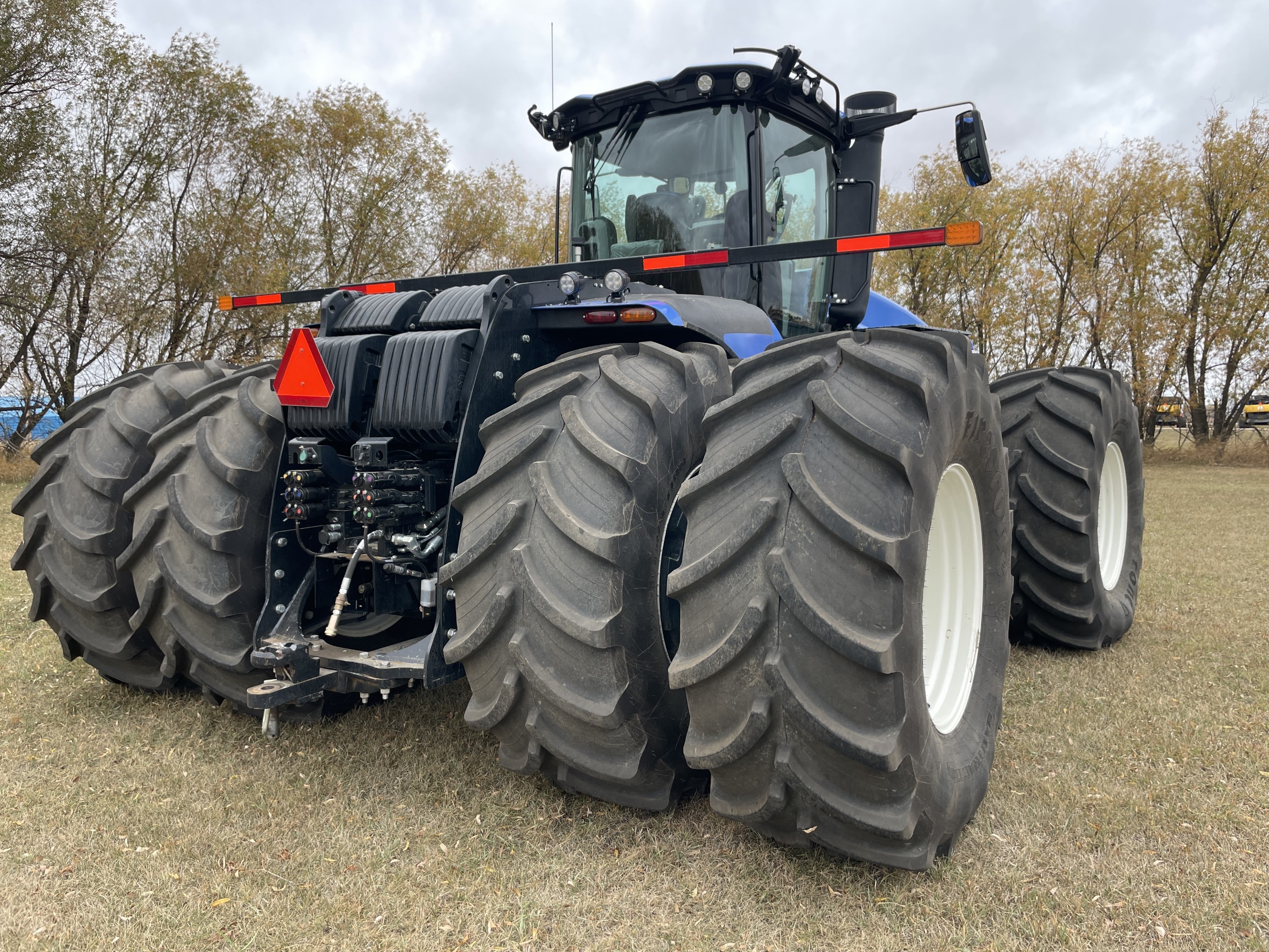 2024 New Holland T9.655 PLMI Tractor 4WD