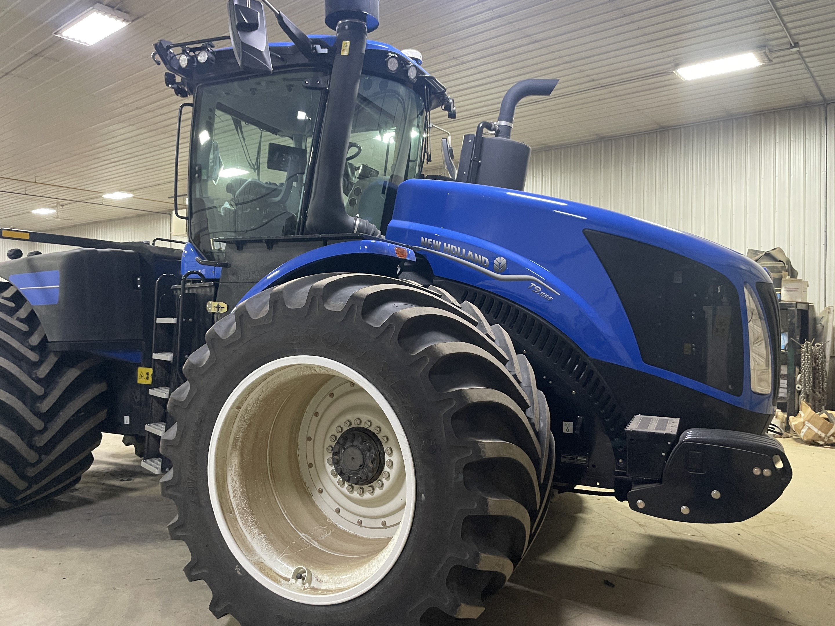 2024 New Holland T9.655 PLMI Tractor 4WD