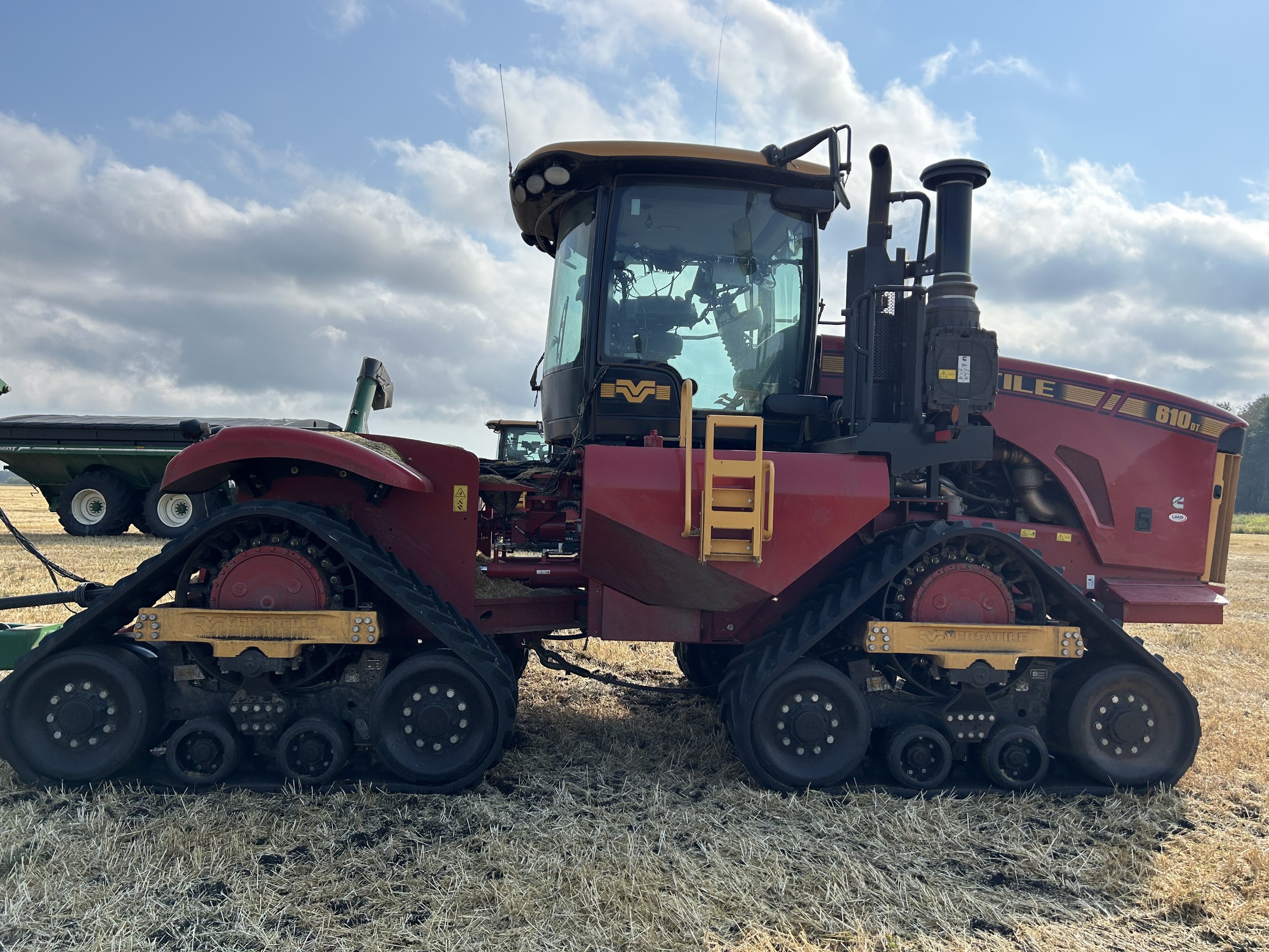 2020 Versatile 610DT Tractor Rubber Track