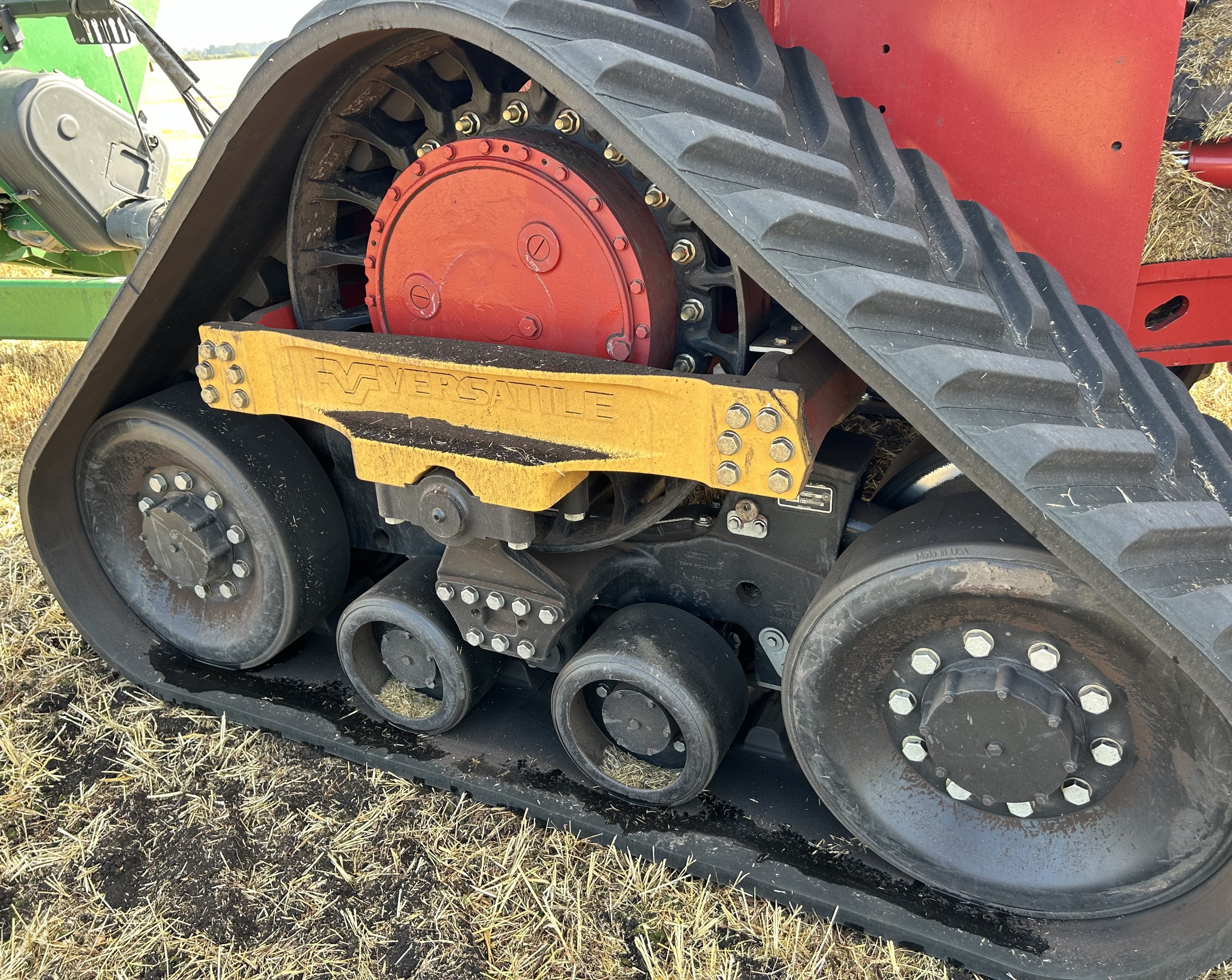 2019 Versatile 610DT Tractor Rubber Track