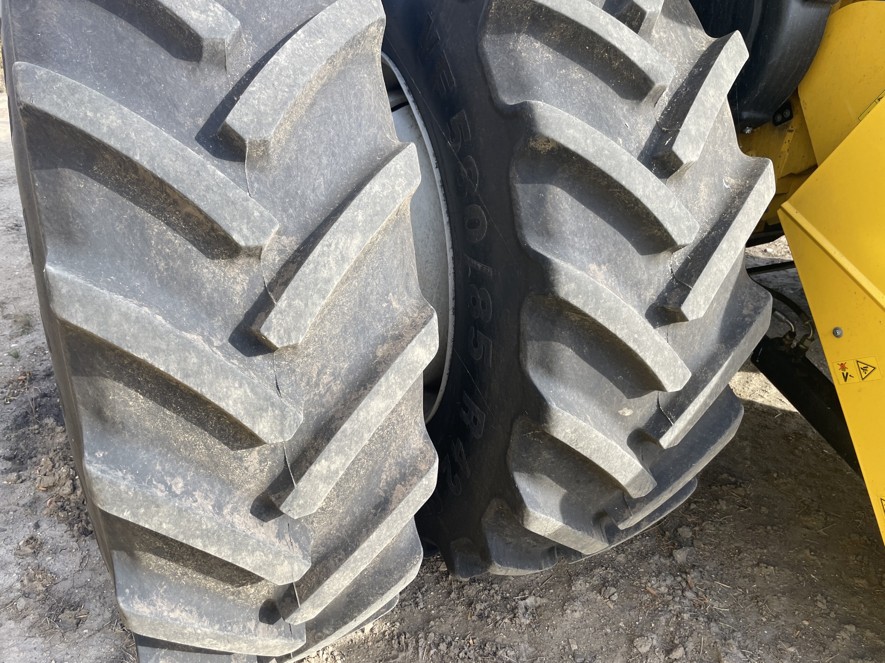 2023 New Holland CR9.90Z Combine