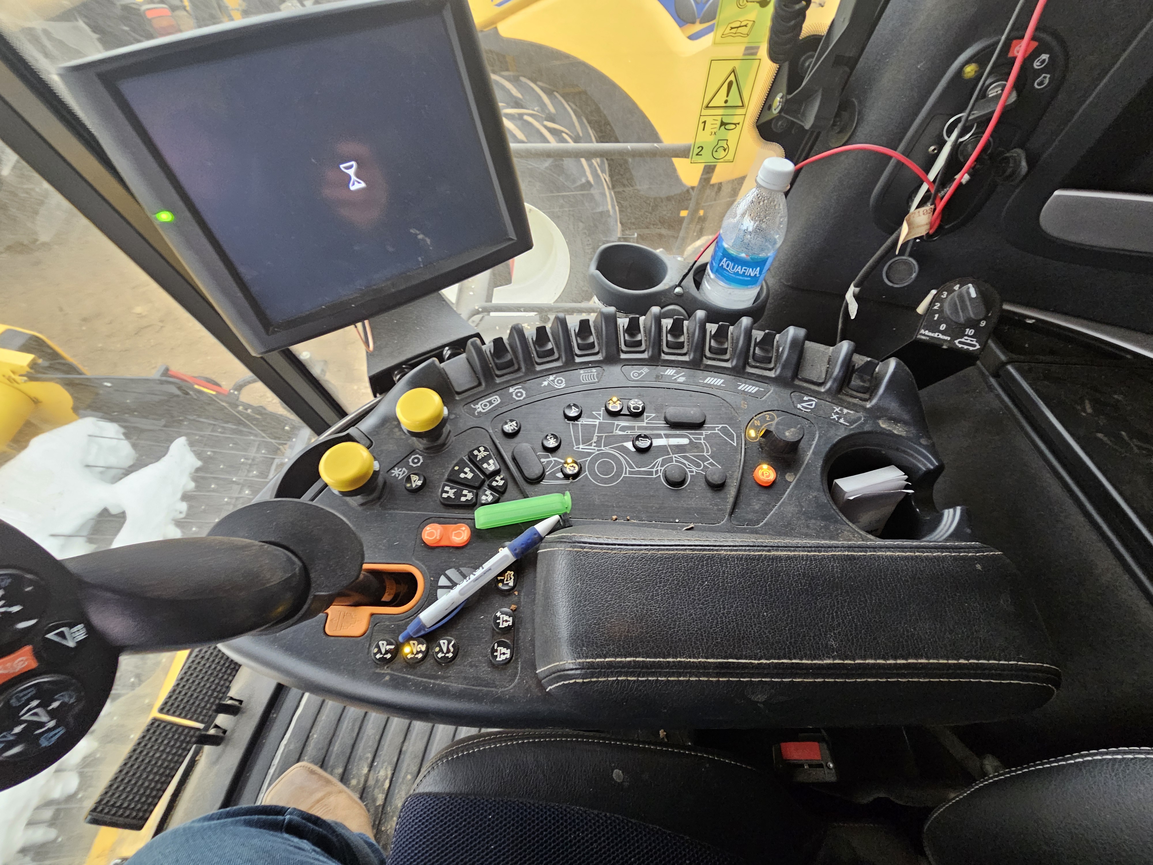 2020 New Holland CR9.90Z Combine