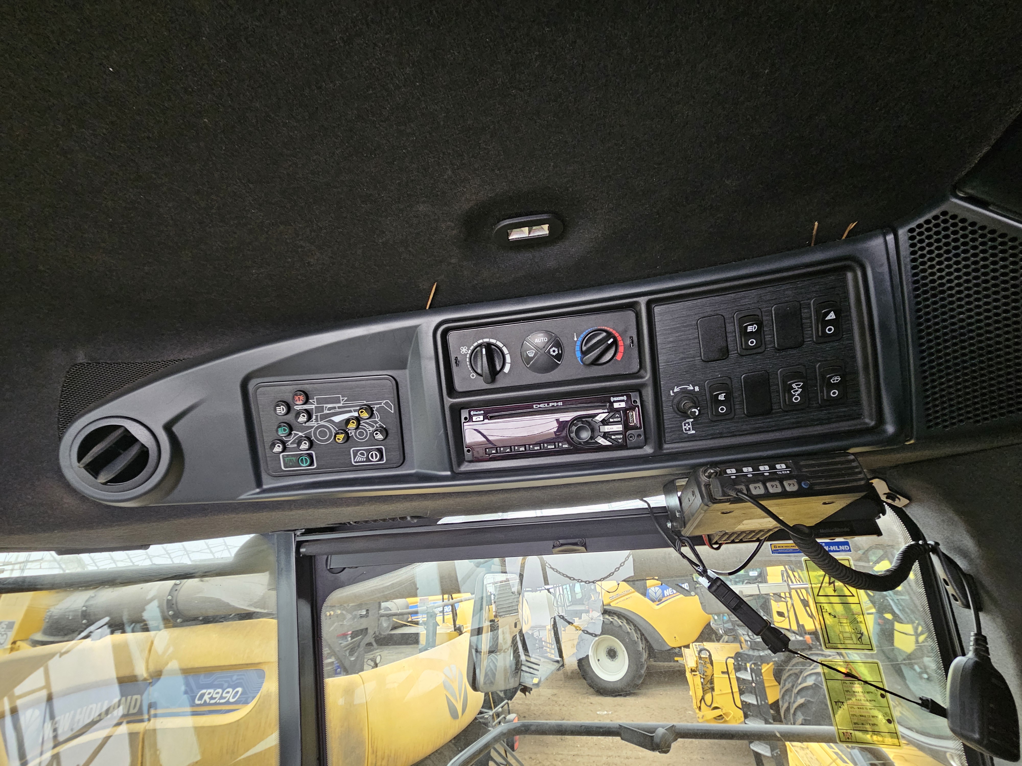 2020 New Holland CR9.90Z Combine