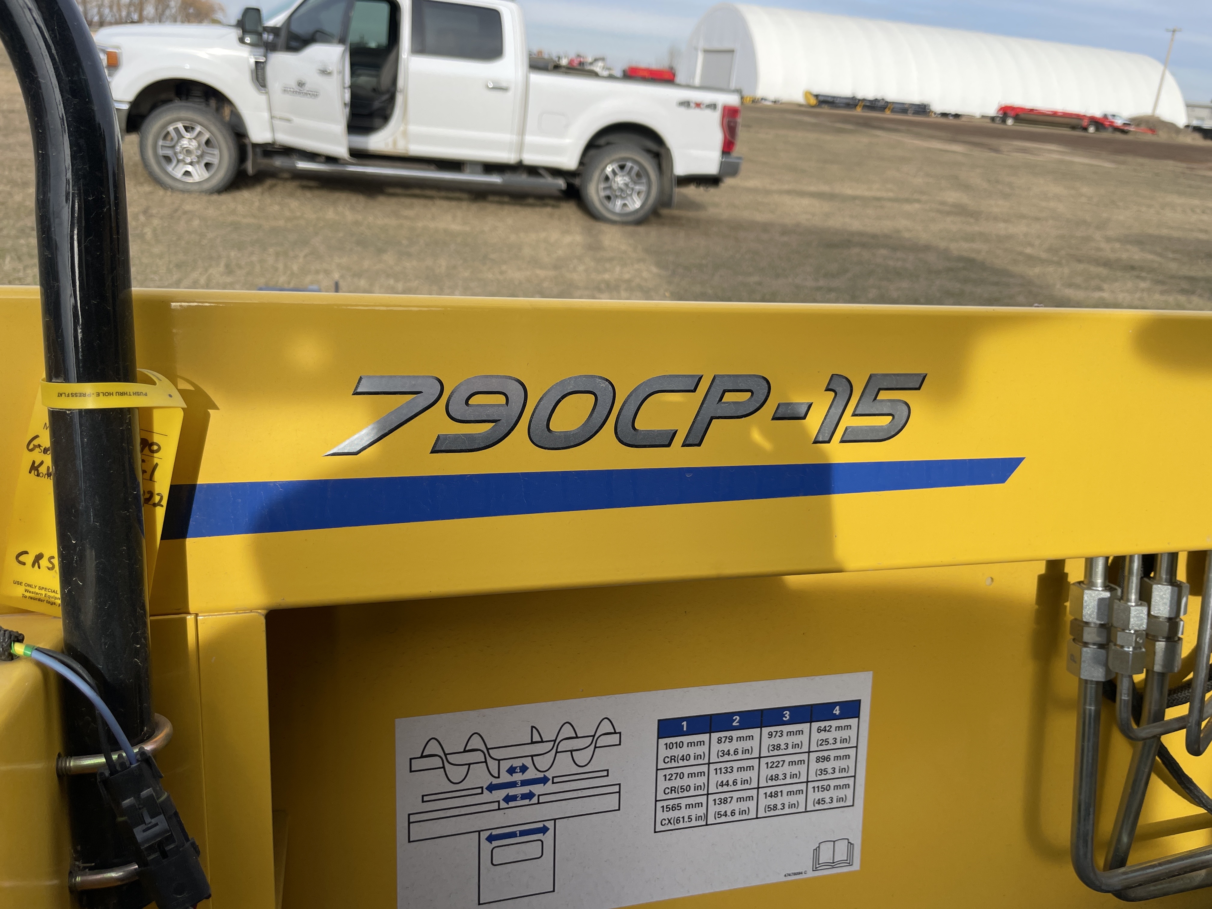 2024 New Holland CR8.90Z Combine