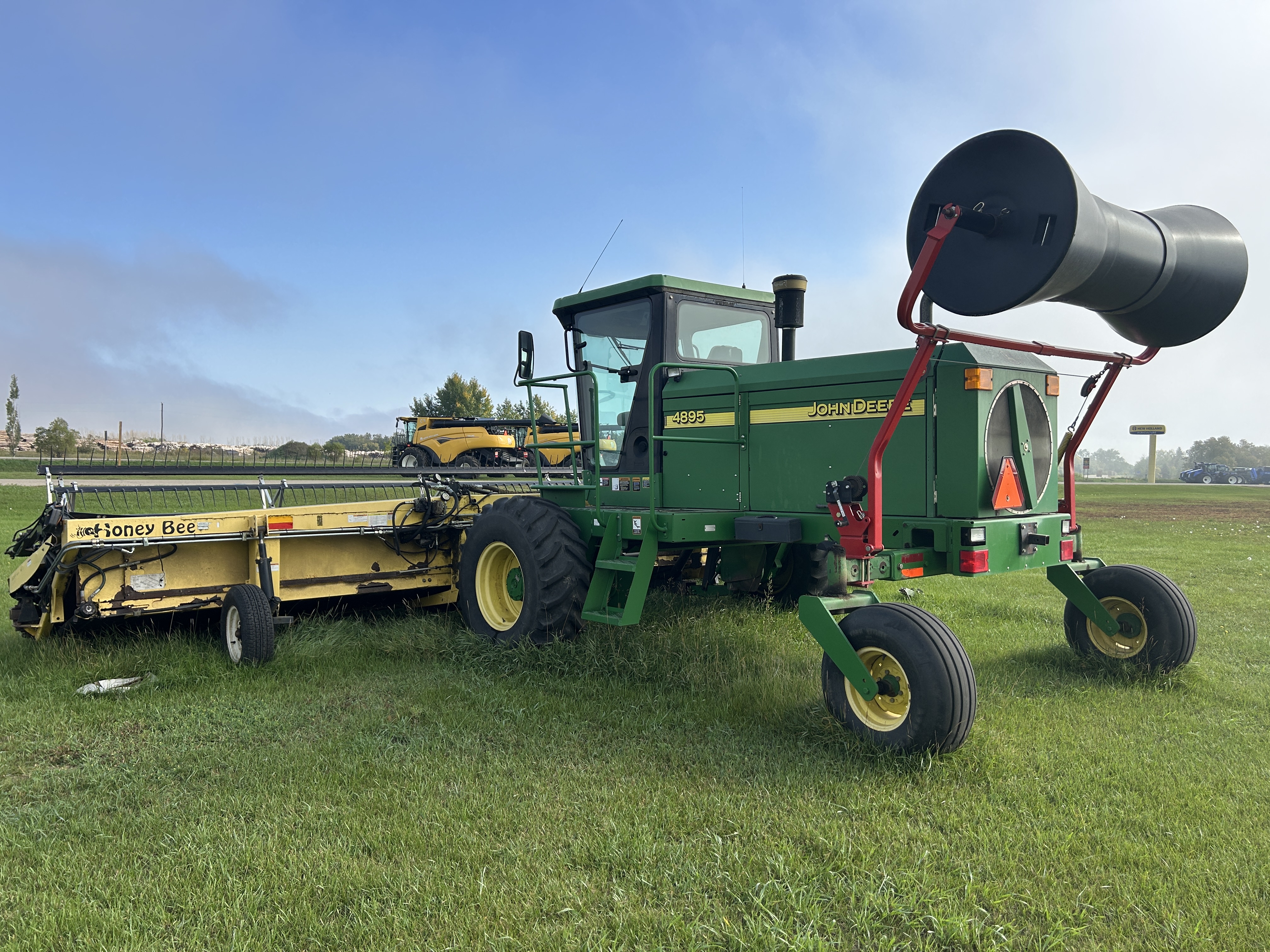 2003 John Deere 4895 Windrower