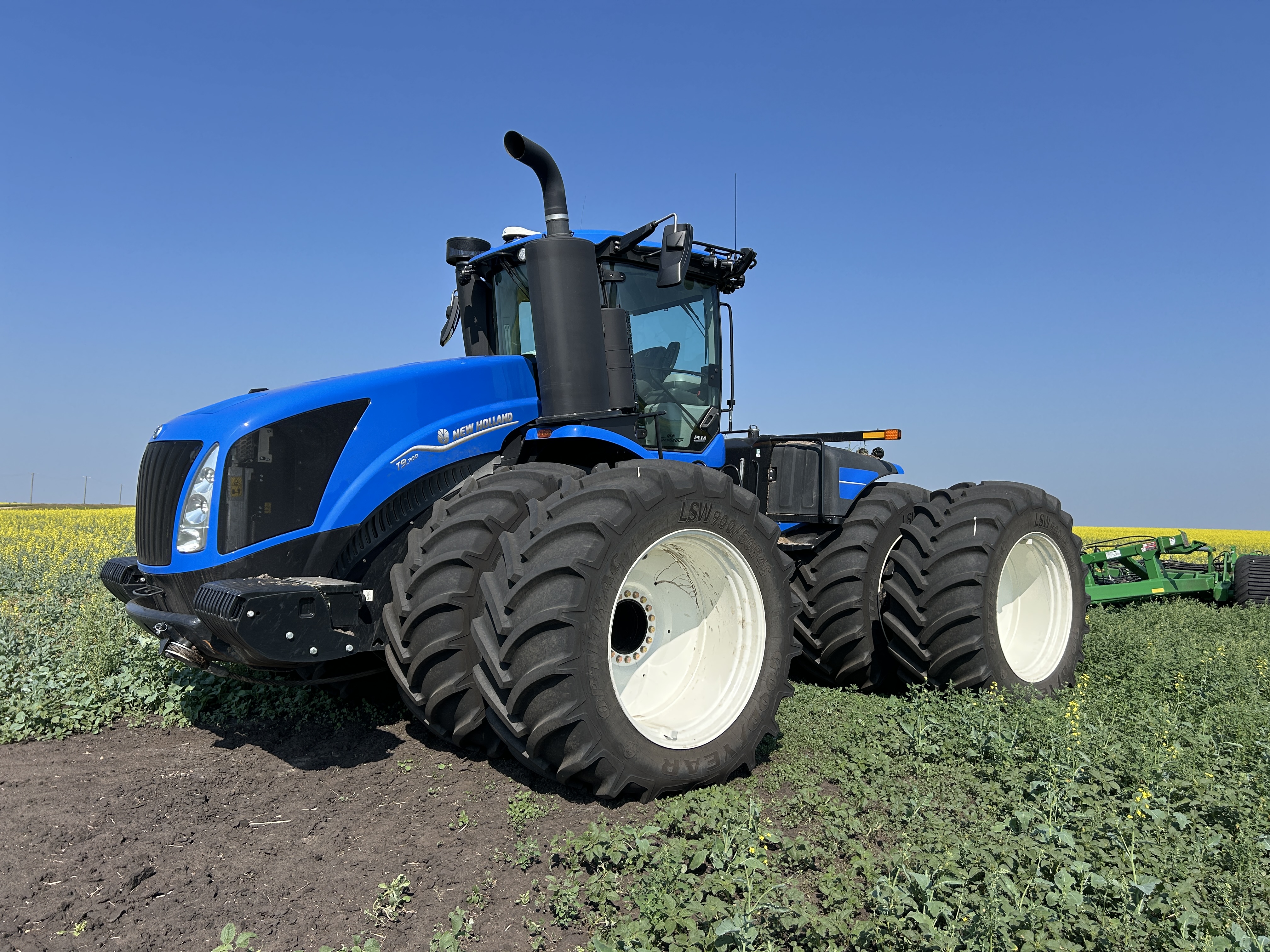 2024 New Holland T9.700 PLMI Tractor 4WD