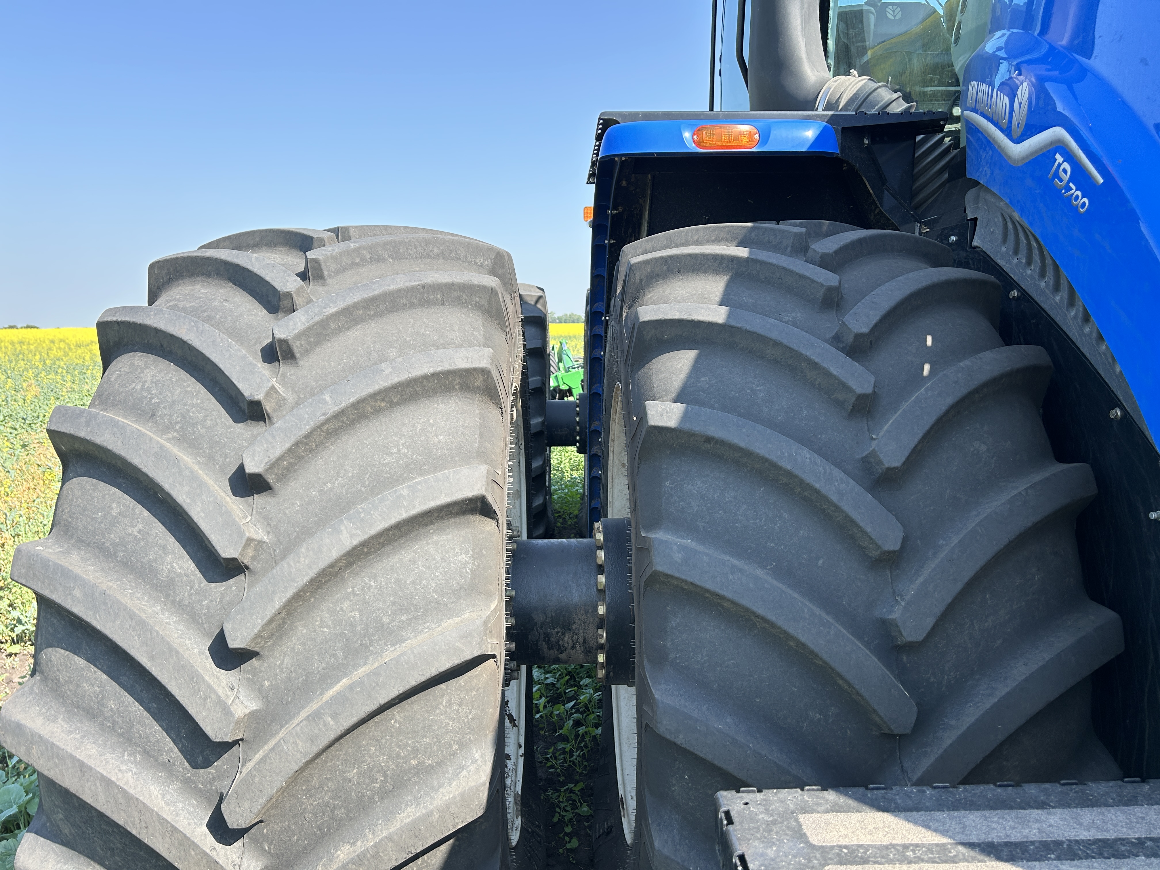 2024 New Holland T9.700 PLMI Tractor 4WD