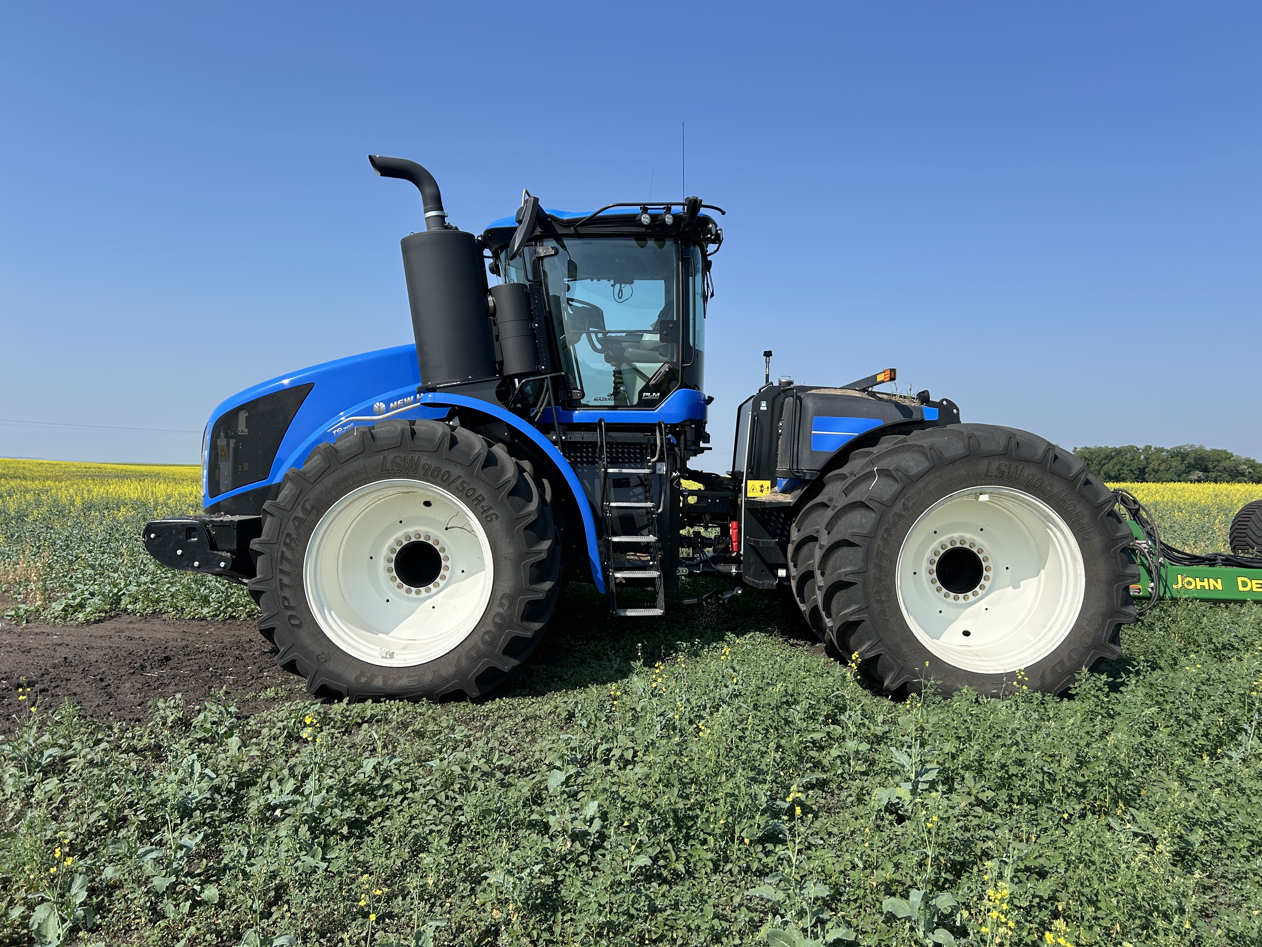 2024 New Holland T9.700 PLMI Tractor 4WD