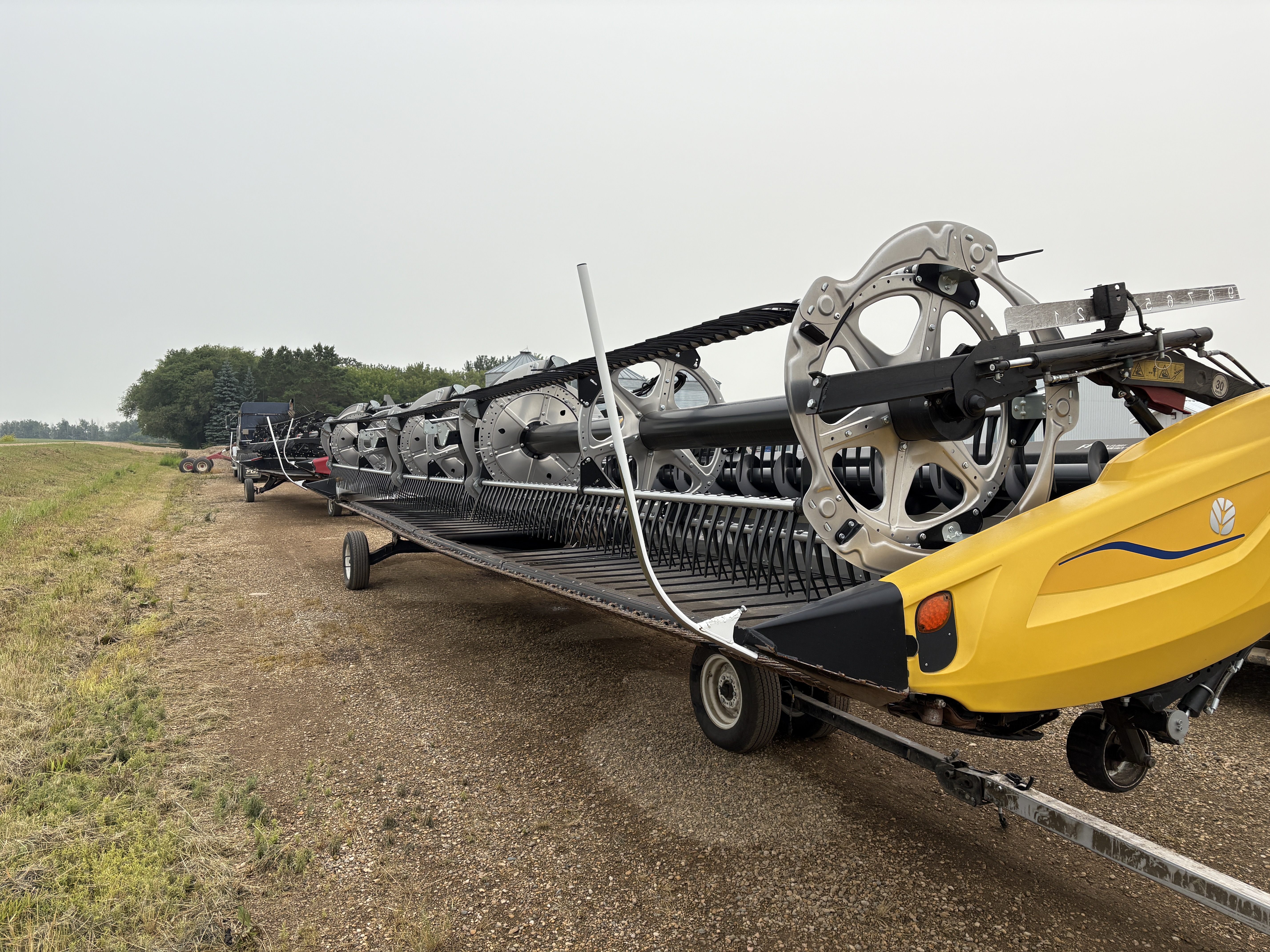 2023 MacDon FD240 Header Draper Flex