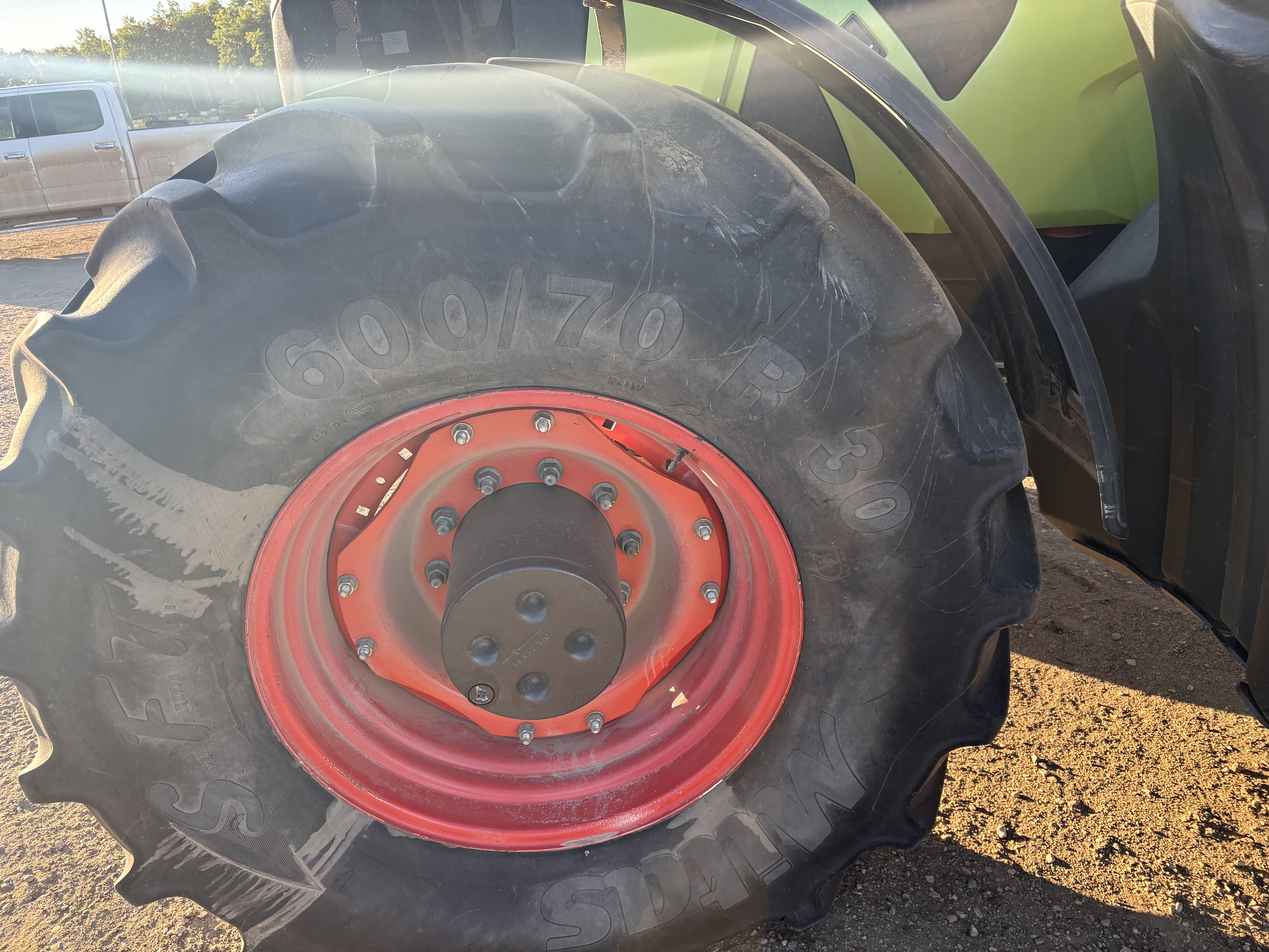 2017 CLAAS AXION 840 Tractor