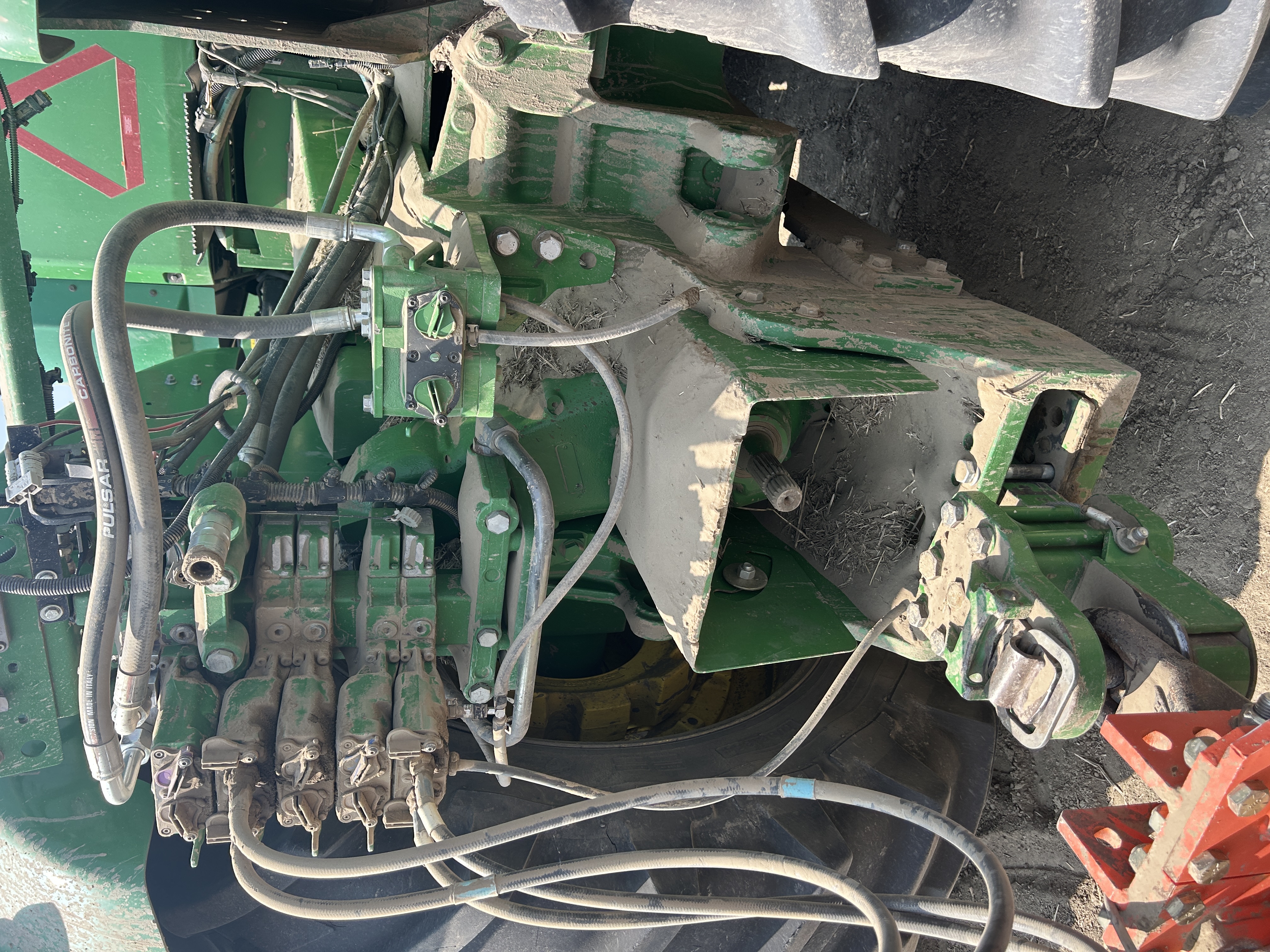 2013 John Deere 9560R Tractor 4WD