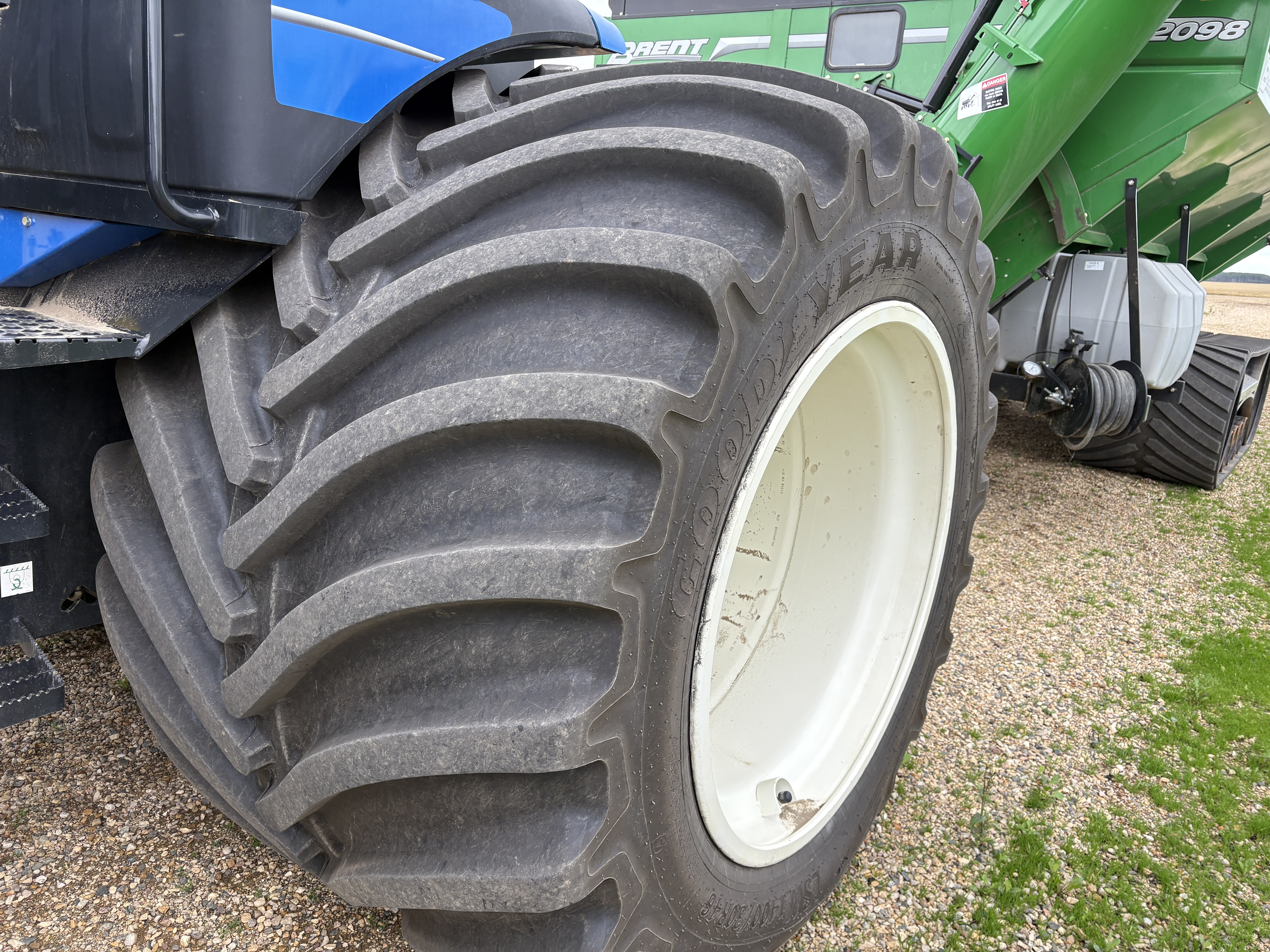 2023 New Holland T9.645HD Tractor 4WD