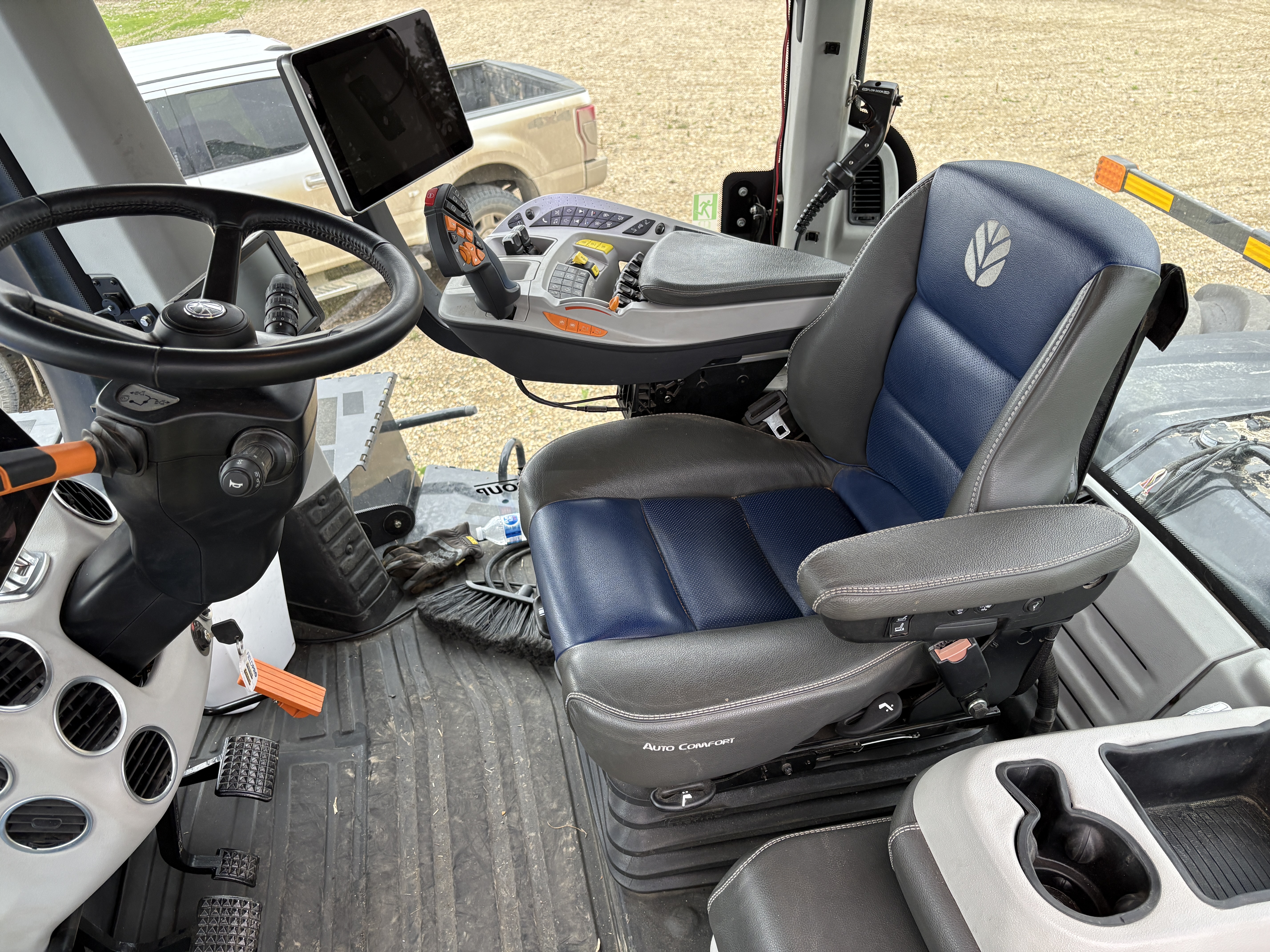 2023 New Holland T9.645HD Tractor 4WD