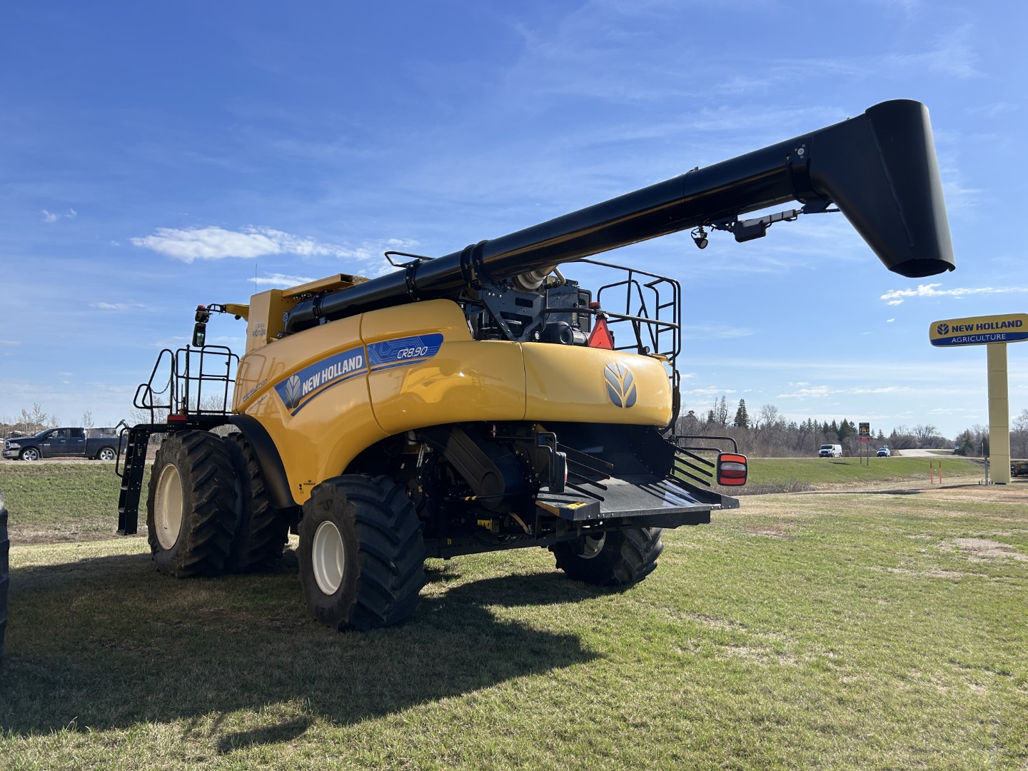 2023 New Holland CR8.90Z Combine