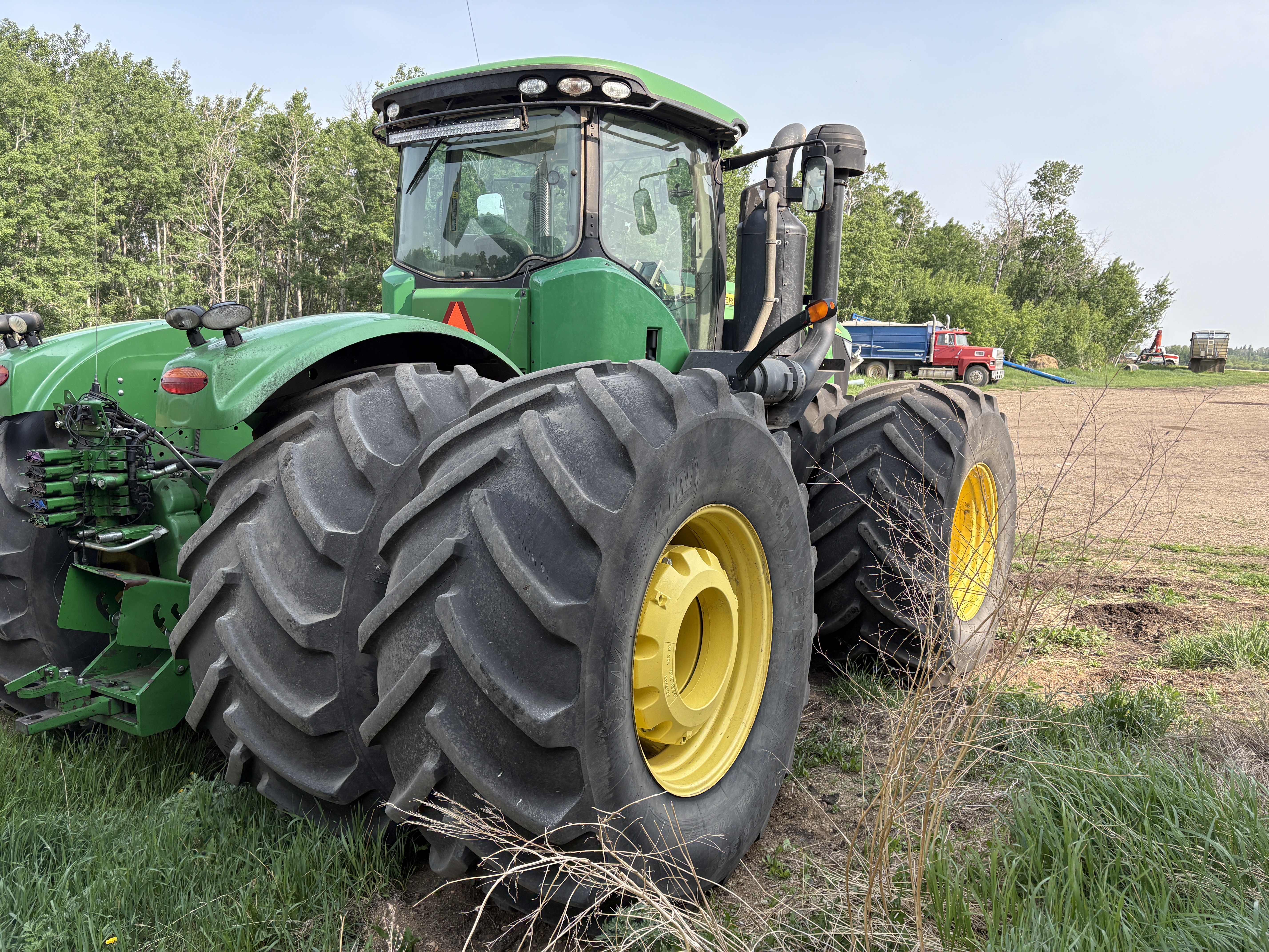 2013 John Deere 9460R Tractor 4WD