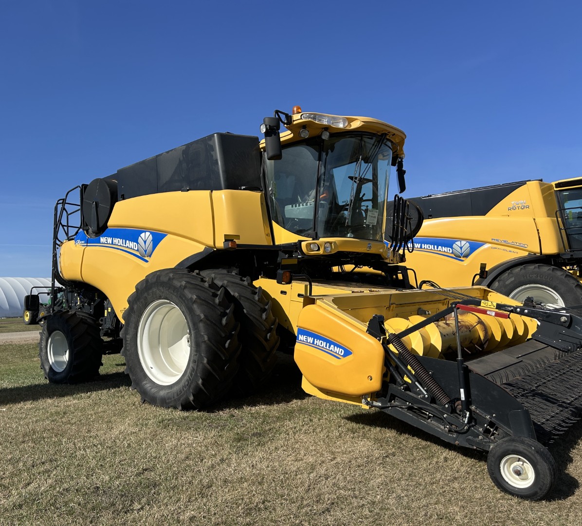 2014 New Holland CR9090Z Combine