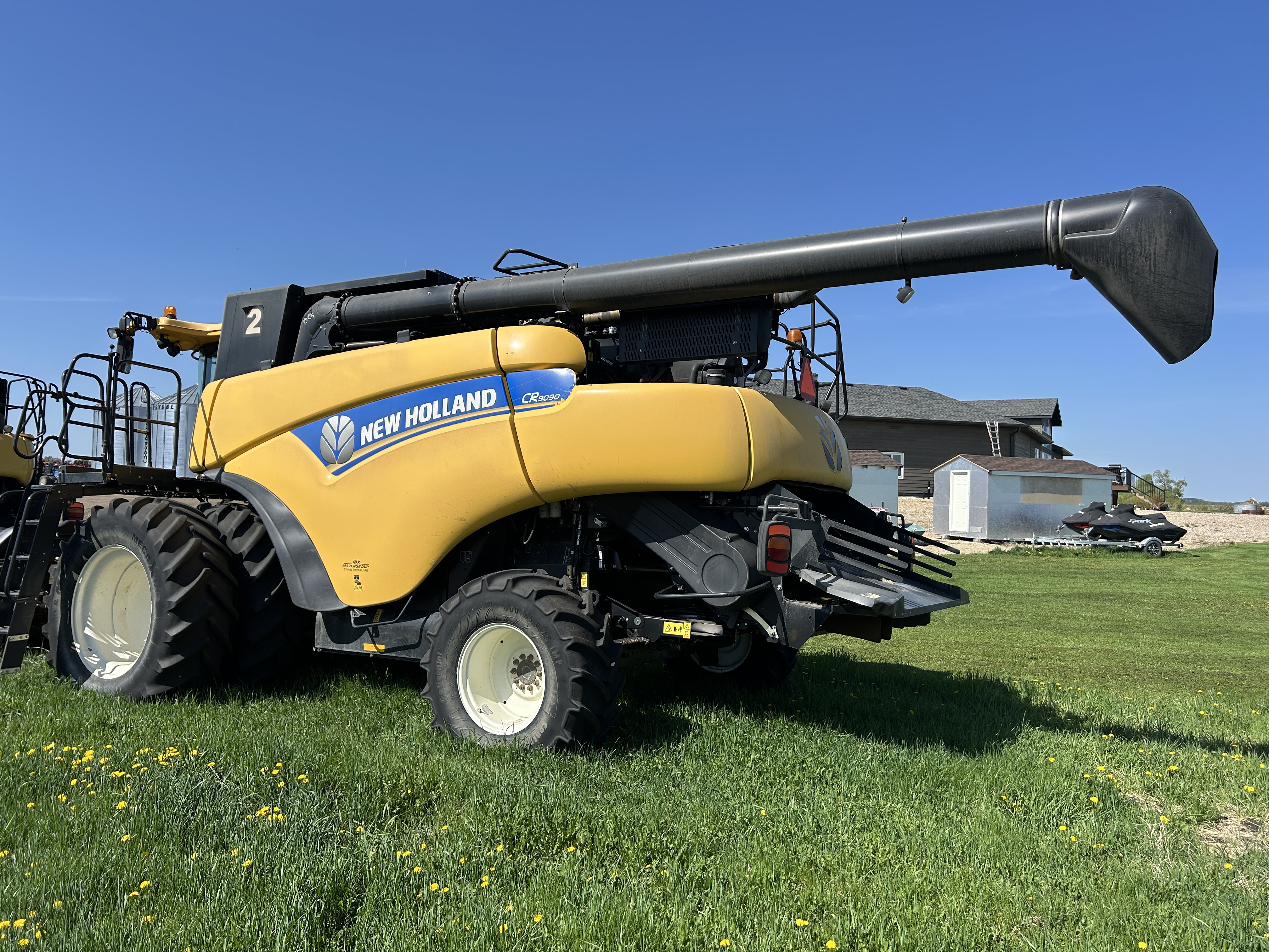 2014 New Holland CR9090Z Combine