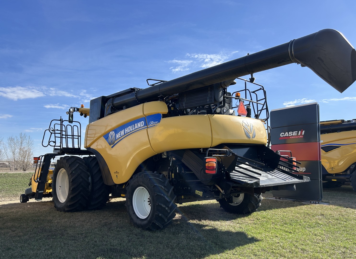 2014 New Holland CR9090Z Combine