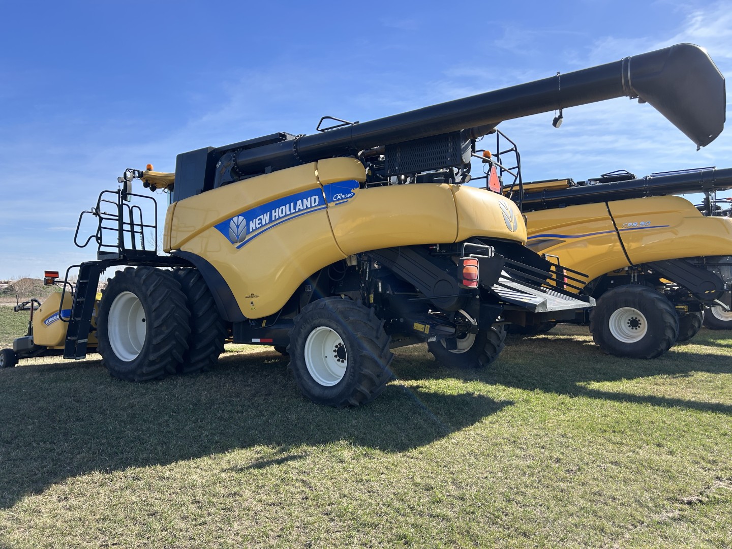 2014 New Holland CR9090Z Combine