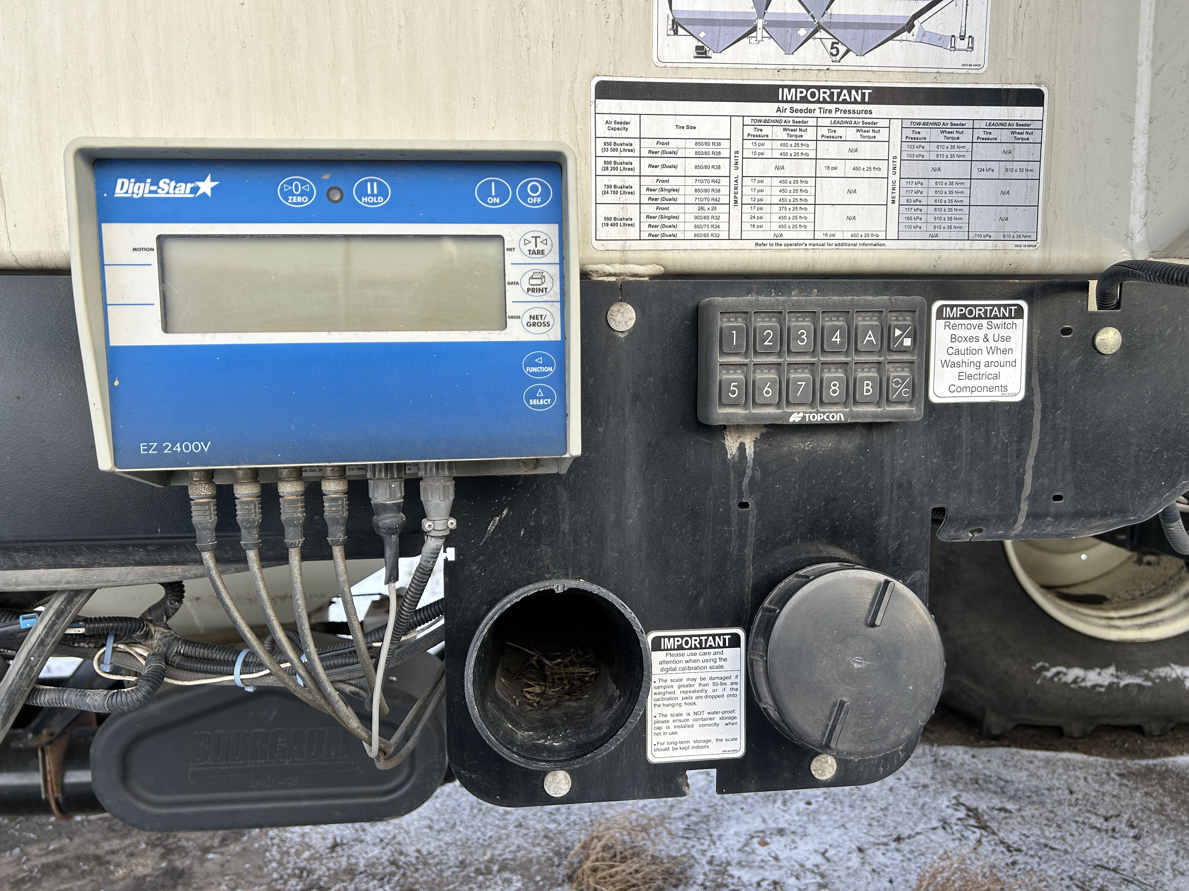 2015 Bourgault 7950 ASC Air Tank/Cart