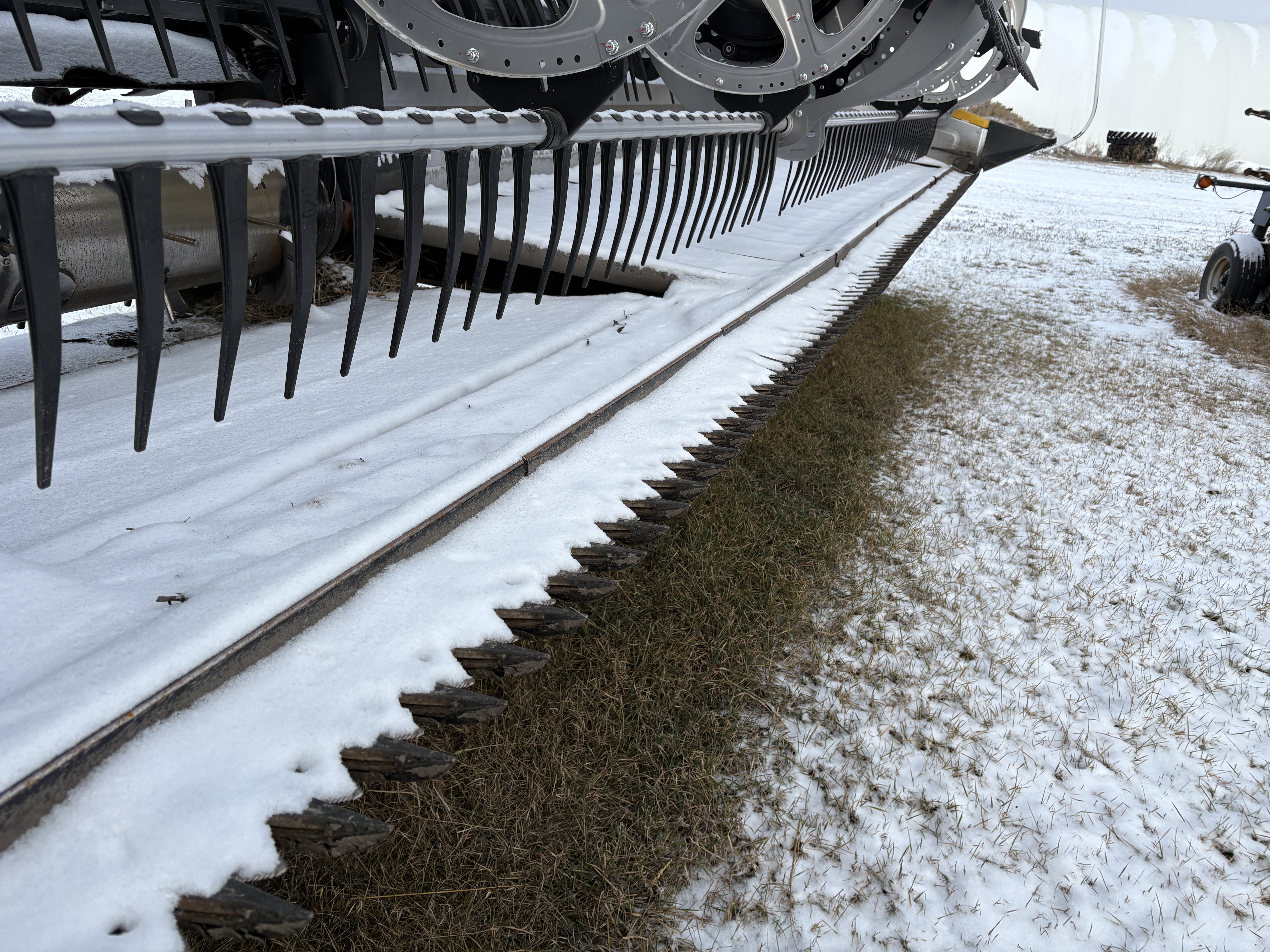 2025 MacDon FD240 Header Draper Flex