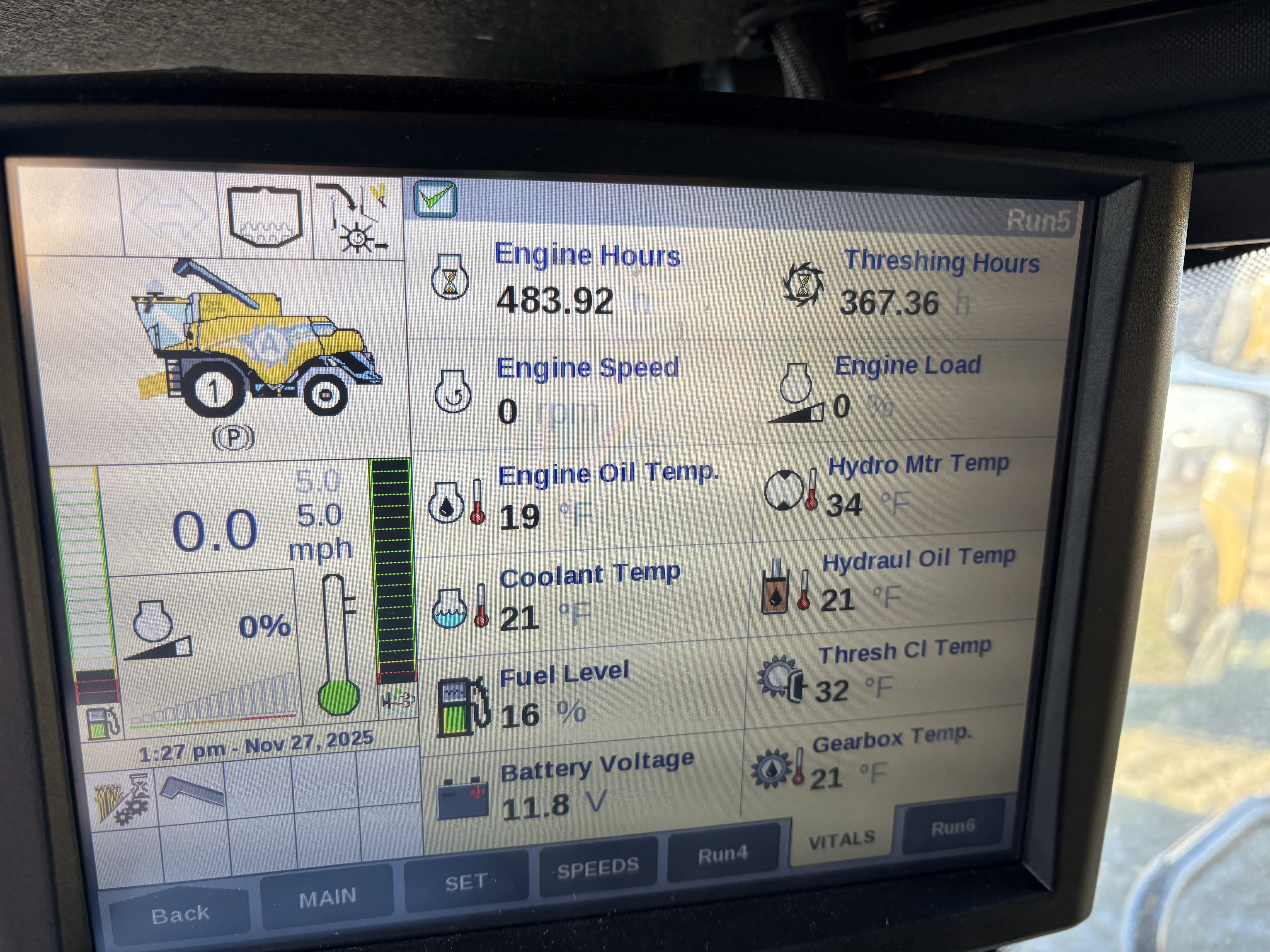 2024 New Holland CR9.90Z Combine