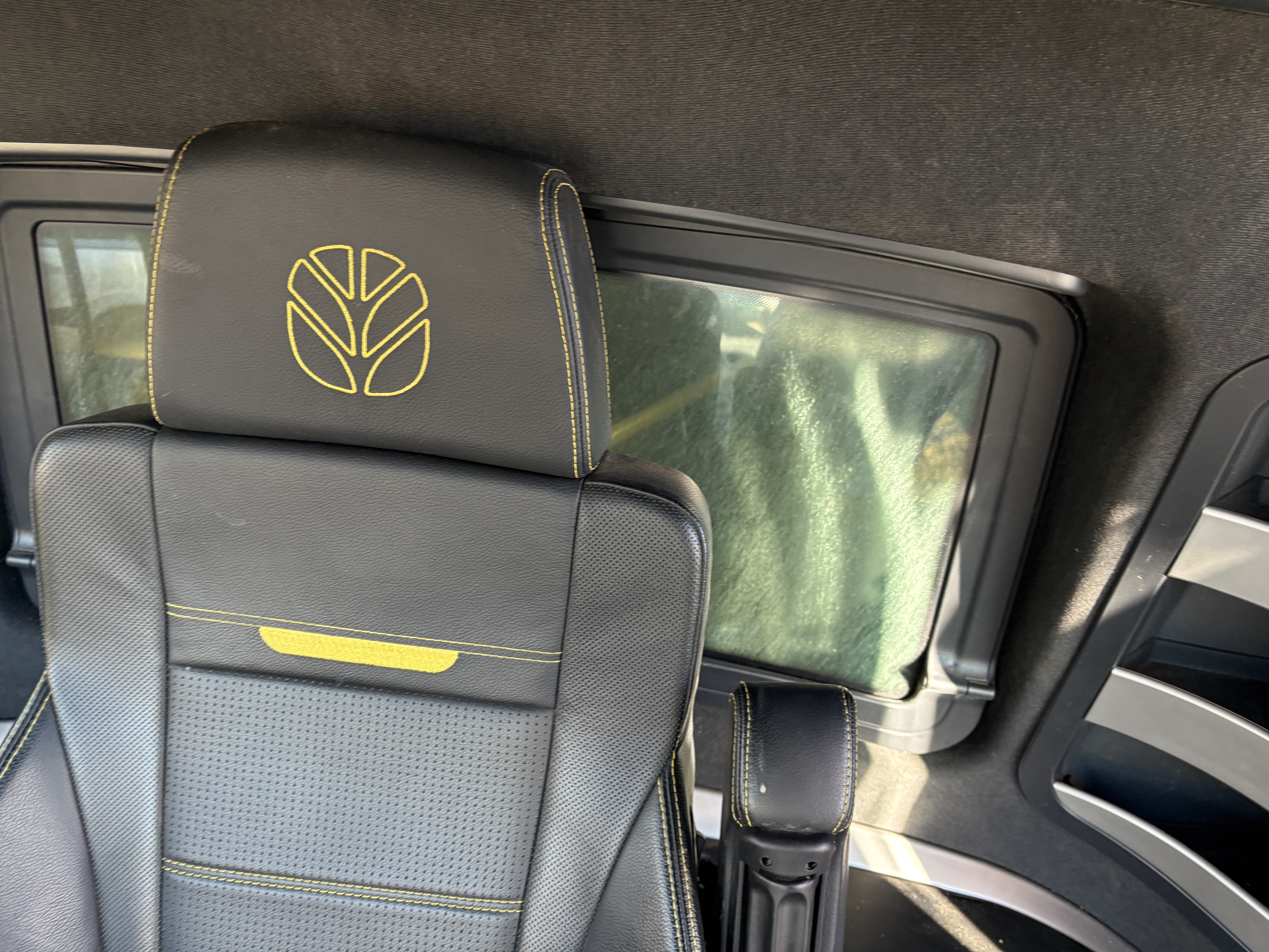 2024 New Holland CR9.90Z Combine