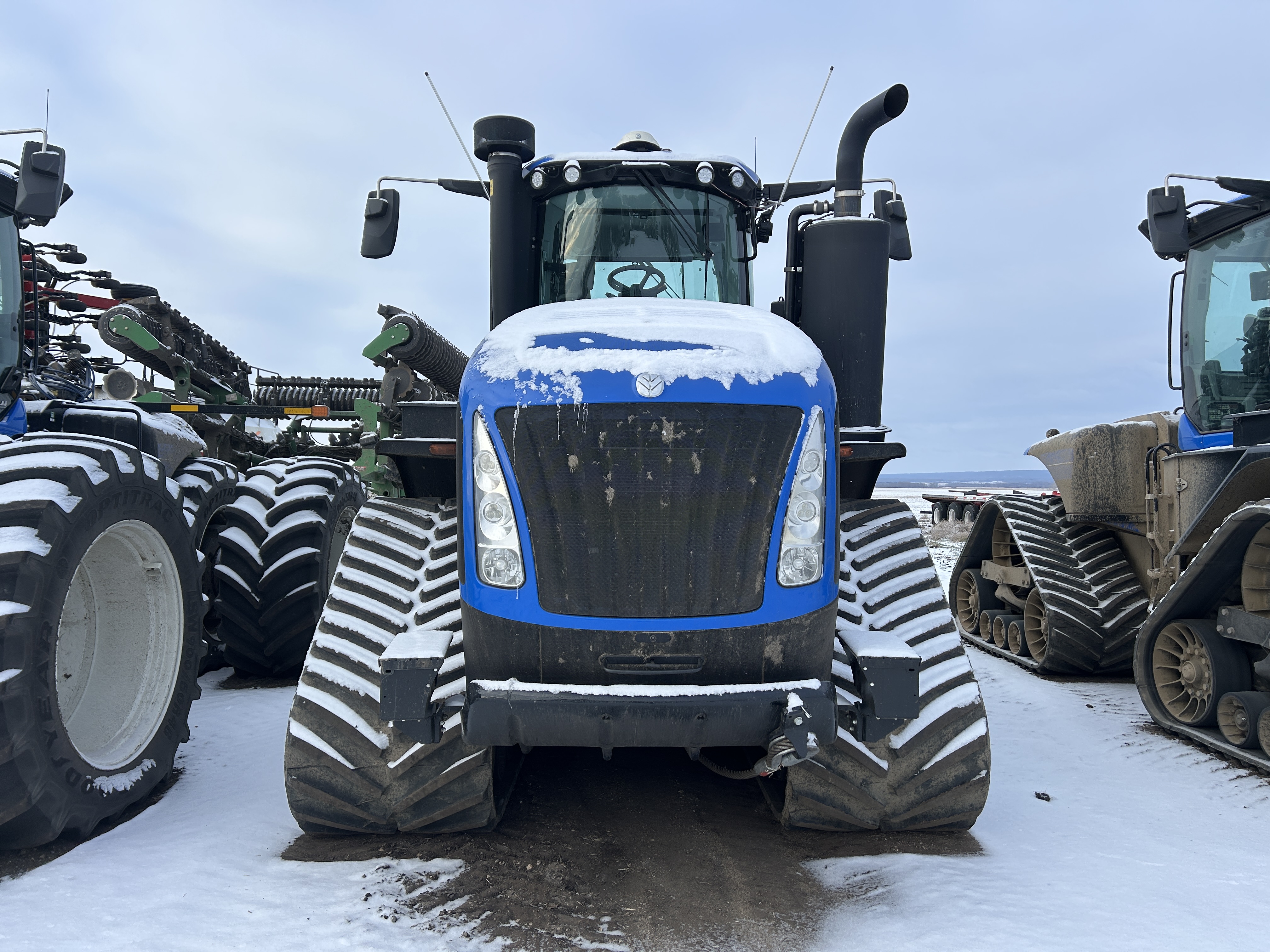 2024 New Holland T9.700 Tractor Rubber Track