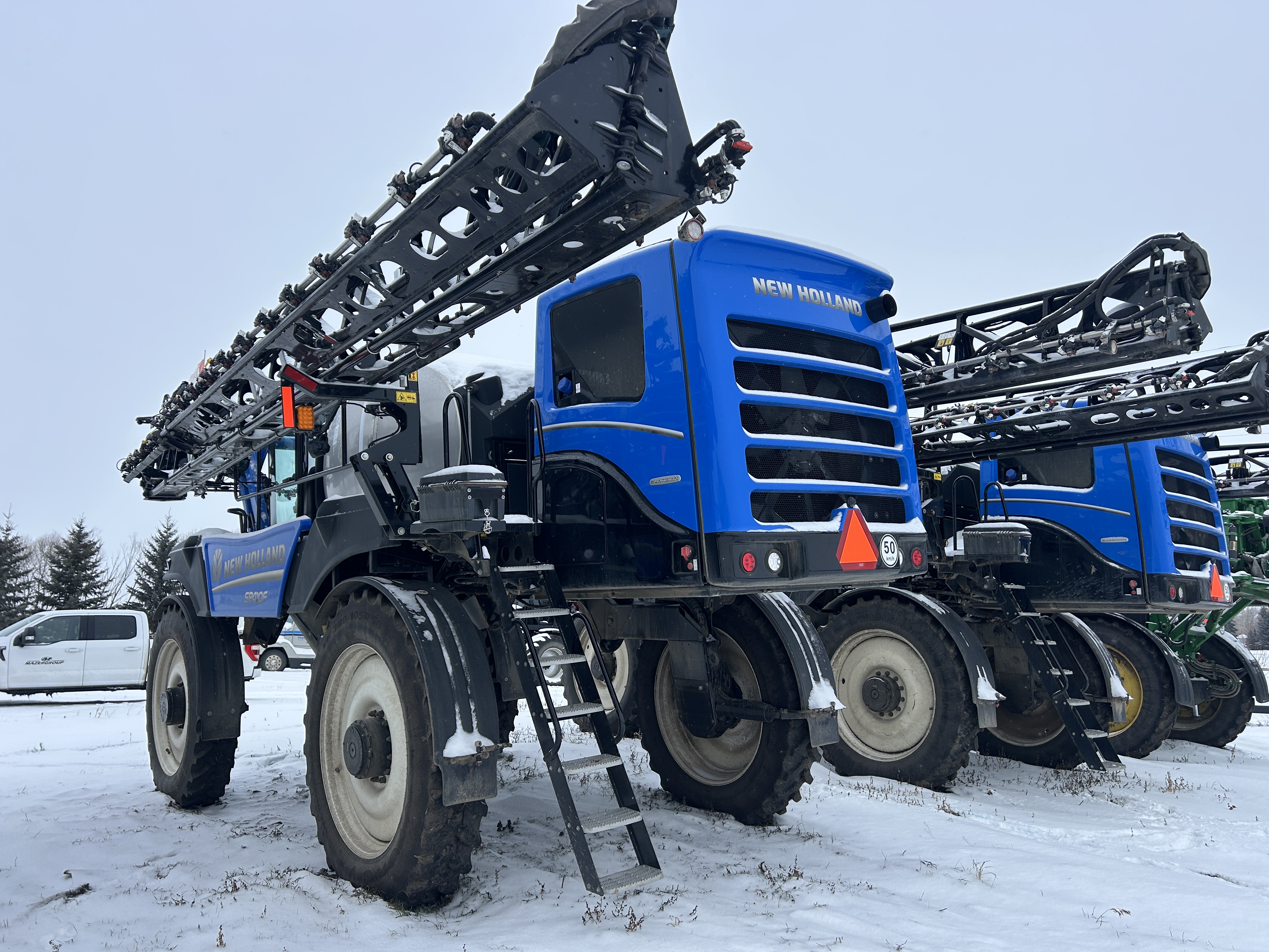 2025 New Holland SP.410F Sprayer/High Clearance