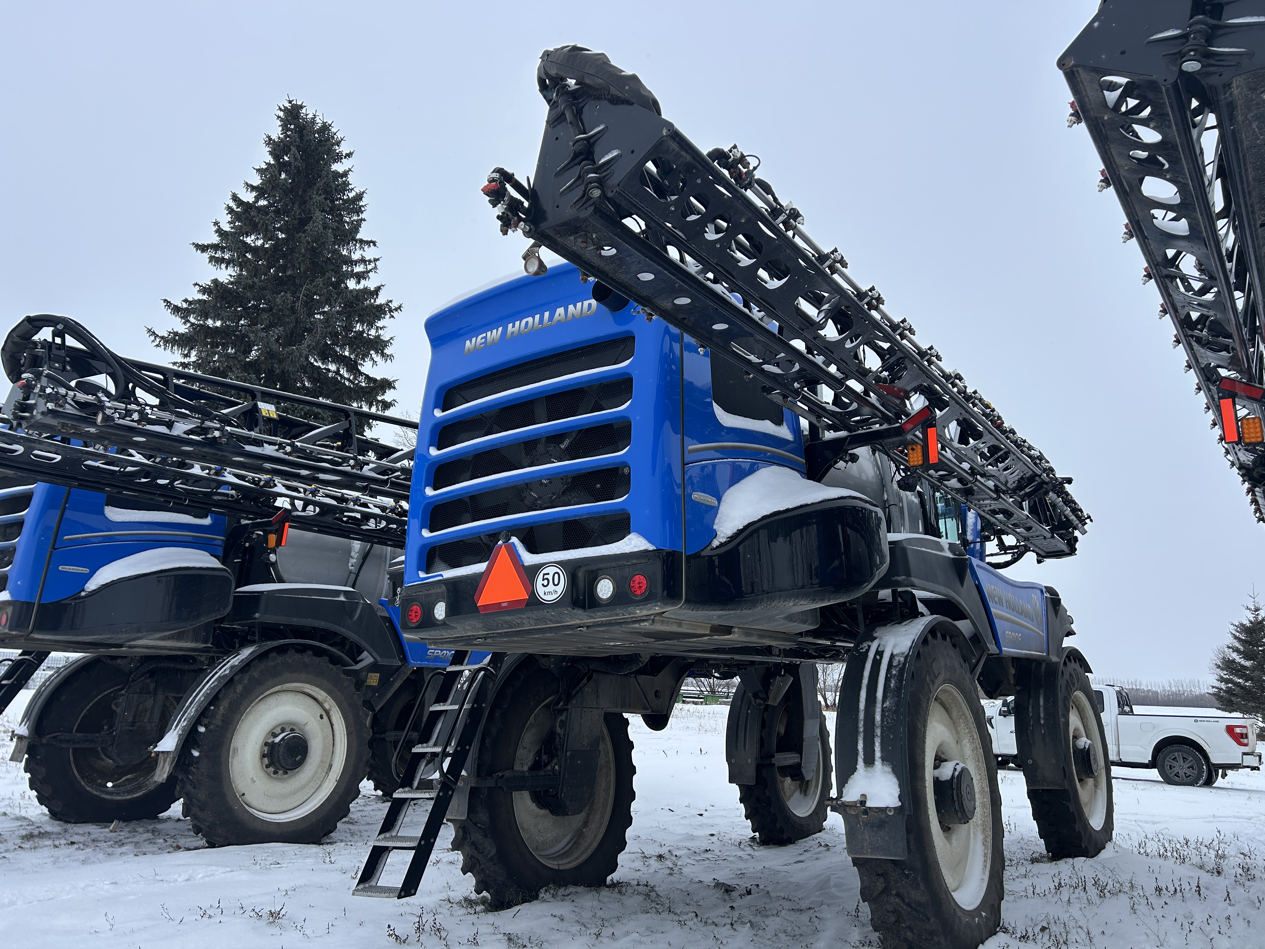 2025 New Holland SP.410F Sprayer/High Clearance