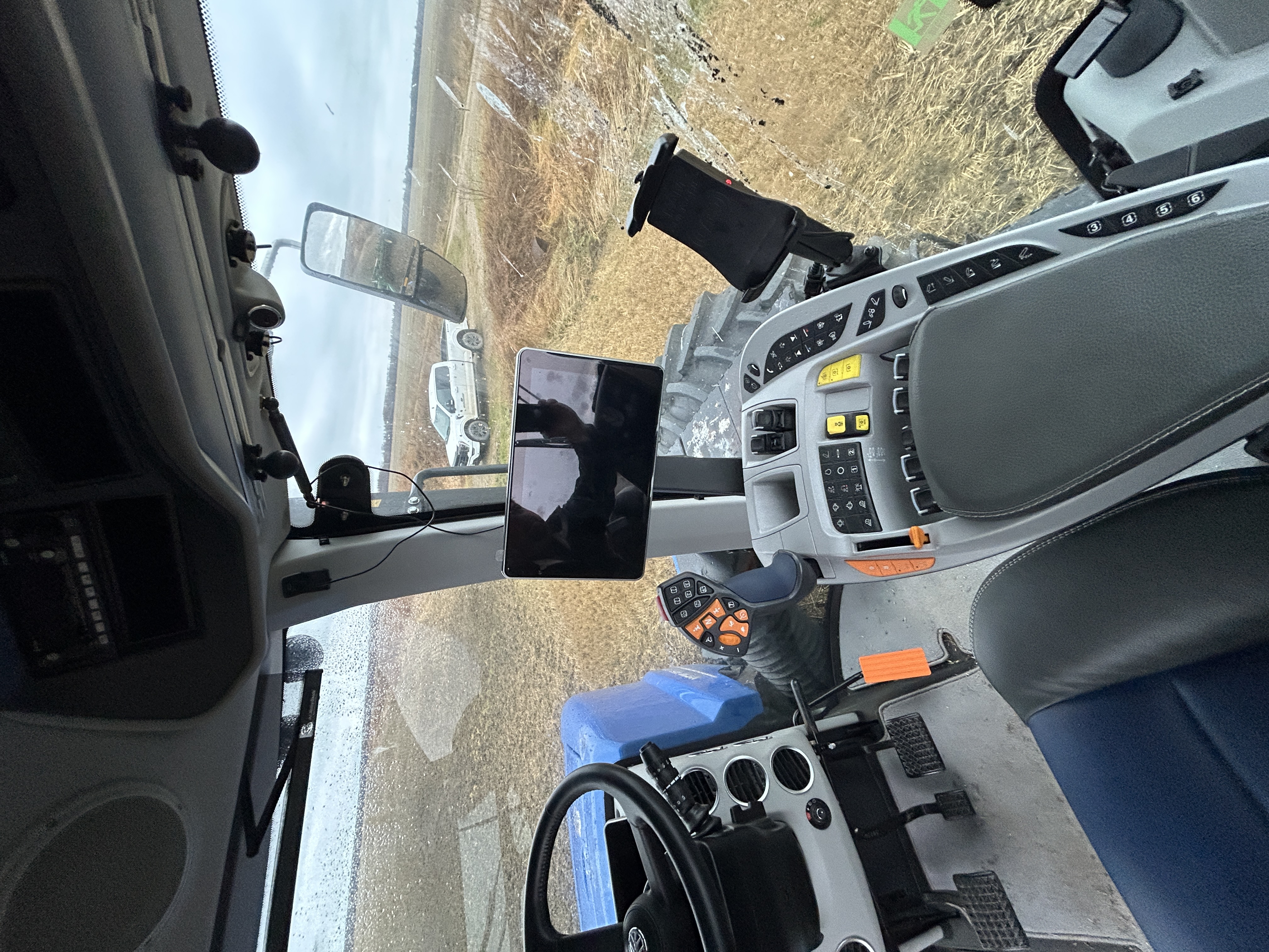 2025 New Holland T9.700 PLMI Tractor 4WD